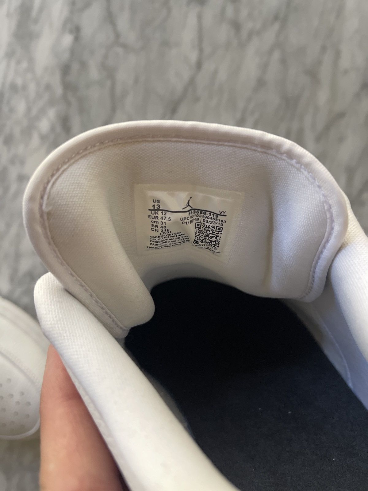 Jordan Brand Nike Air Jordan 1 Low Triple White 2019 Size 13 Size US 13 / EU 46 - 8 Thumbnail