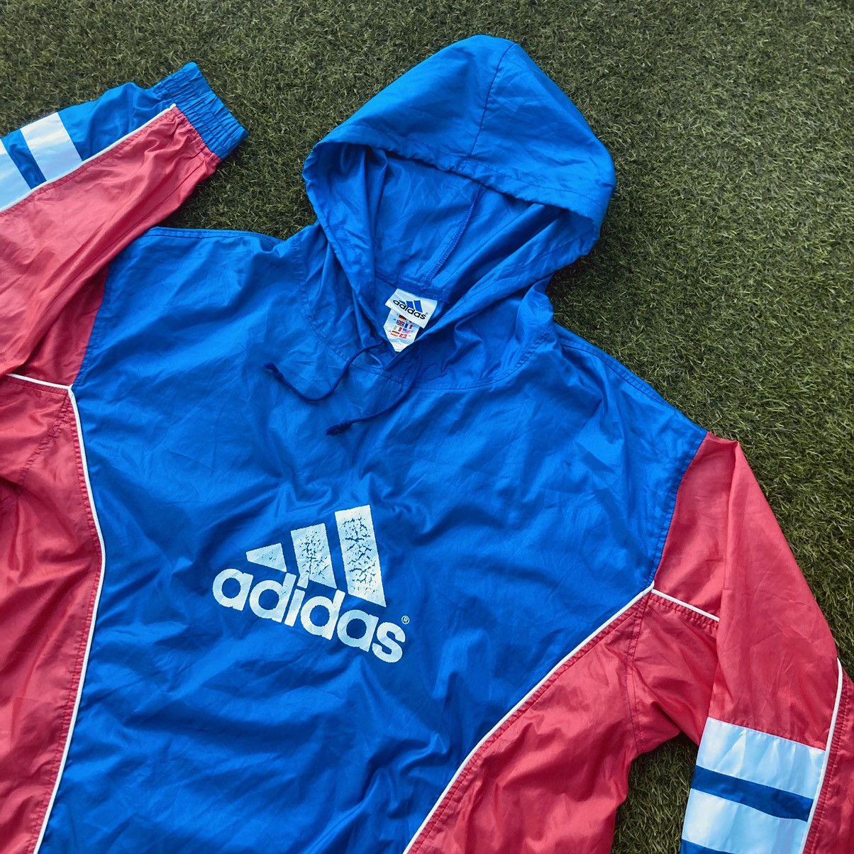 Vintage VINTAGE ADIDAS BIG LOGO HOODIE WINDBREAKER Size US XL / EU 56 / 4 - 4 Thumbnail