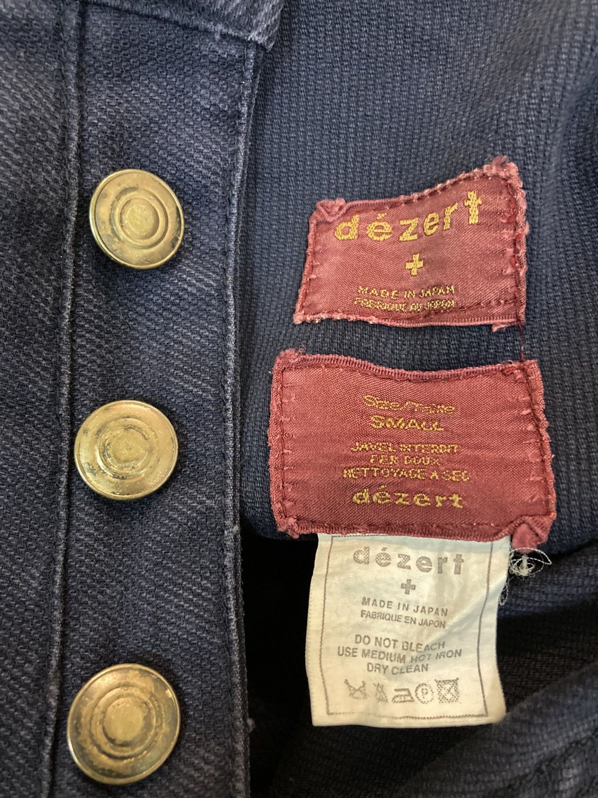Comme des Garcons DEZERT - REGULAR FIT MID WASHED BASIC VINTAGE JEANS Size US 30 / EU 46 - 10 Thumbnail