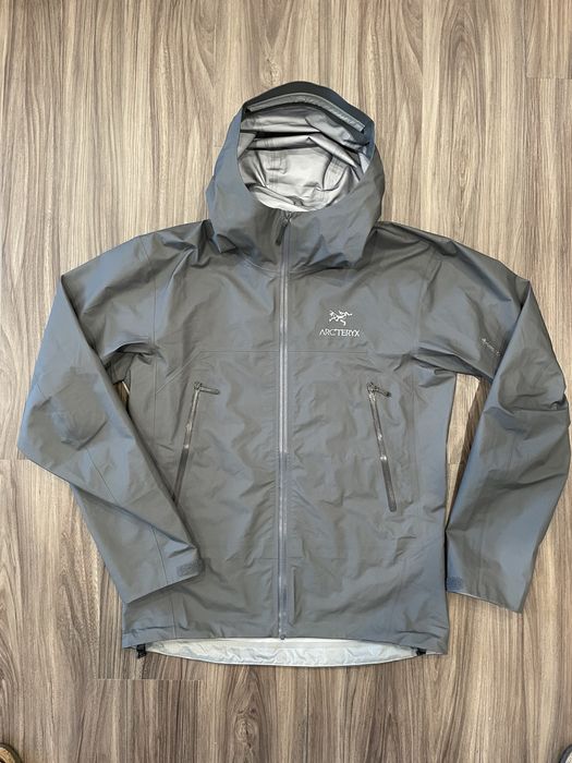 Arc'Teryx Arc'teryx Beta Jacket 2022 Cloud grey | Grailed