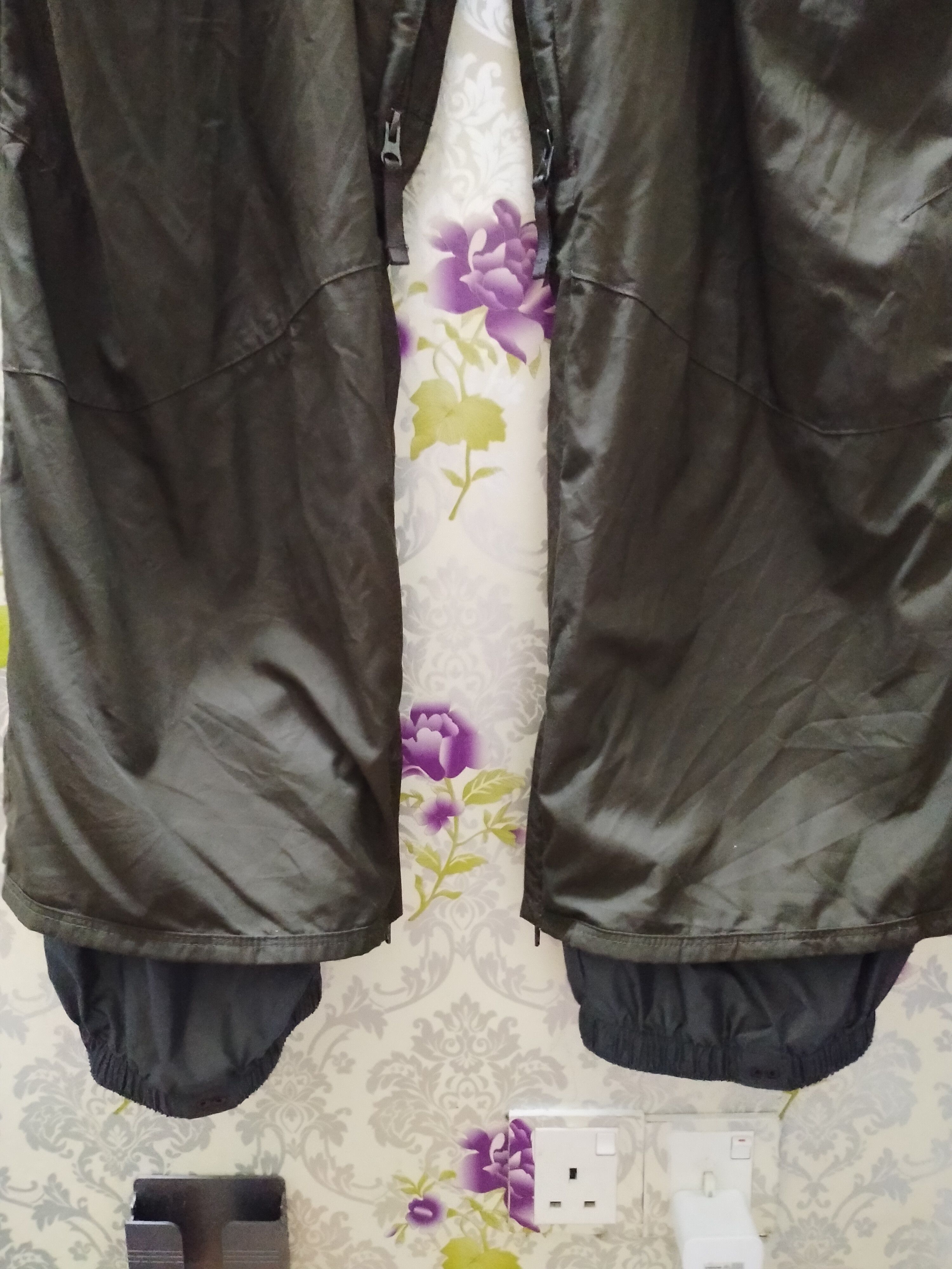 Burton × Burton iDiom BURTON SKI CARGO PANTS MULTI POCKET Size US 34 / EU 50 - 3 Thumbnail