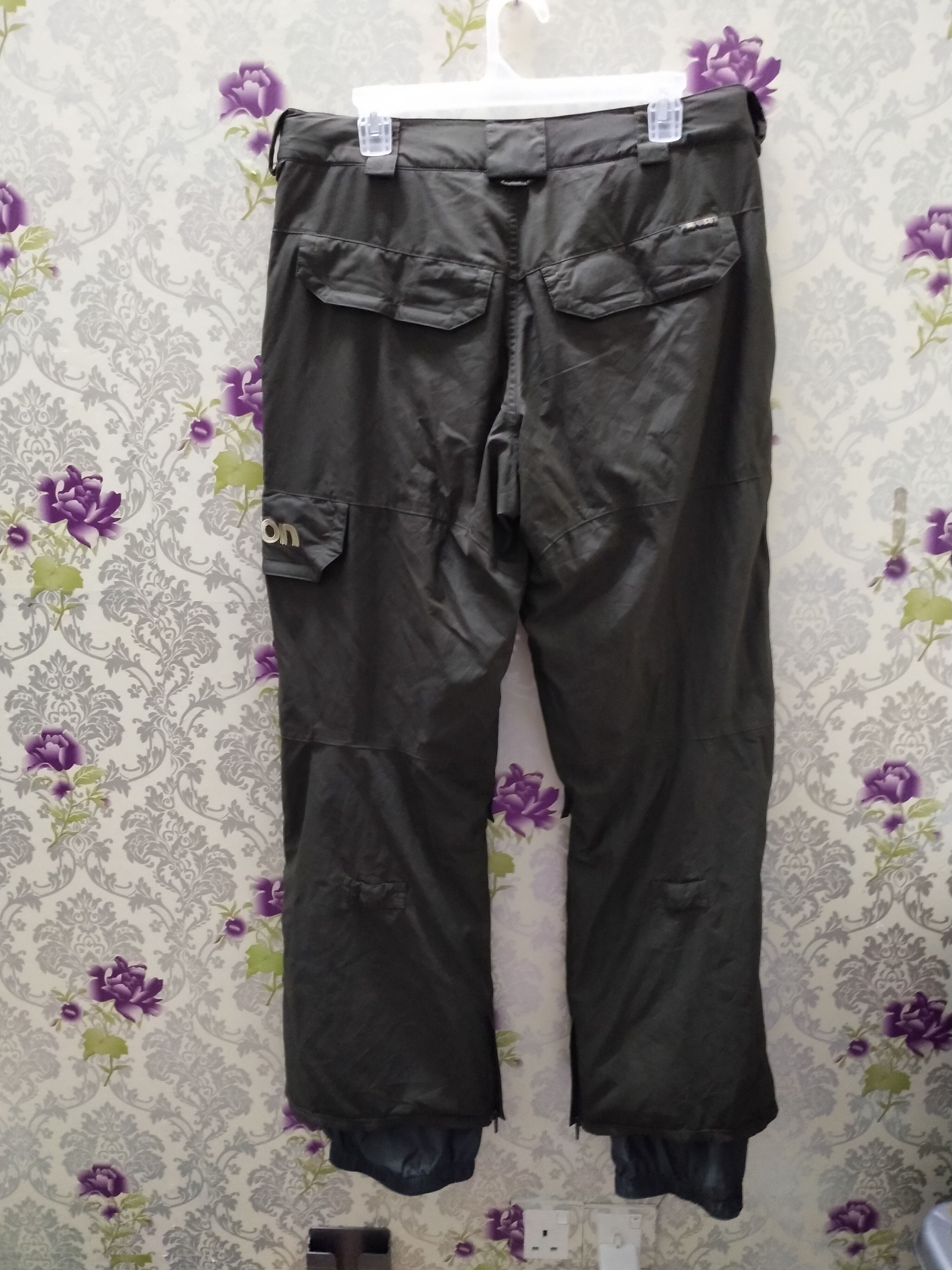 Burton × Burton iDiom BURTON SKI CARGO PANTS MULTI POCKET Size US 34 / EU 50 - 6 Thumbnail