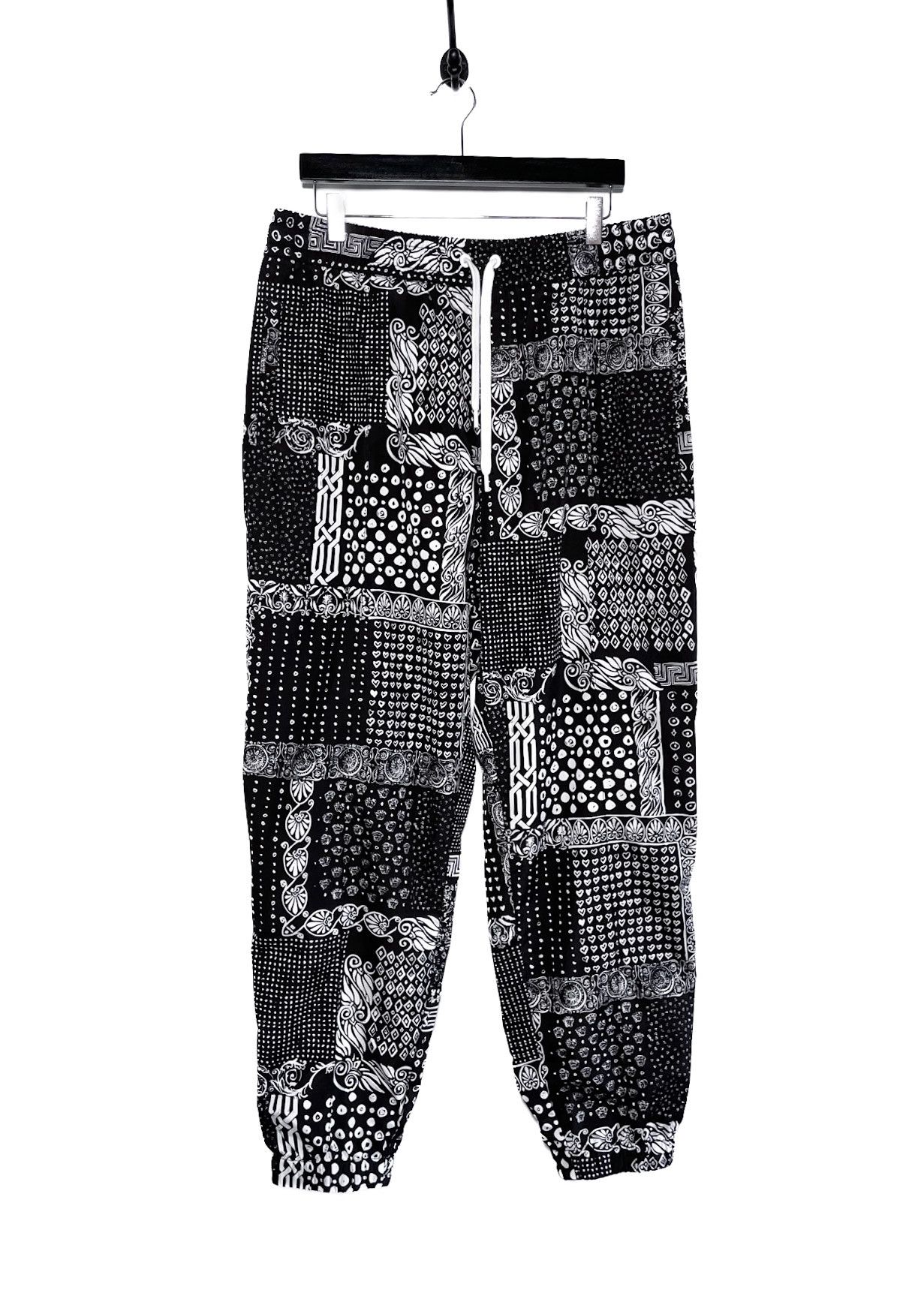 Versace Versace Black White Baroque Hearts Multi Print Jogger Pants Size US 40 / EU 56 - 1 Thumbnail