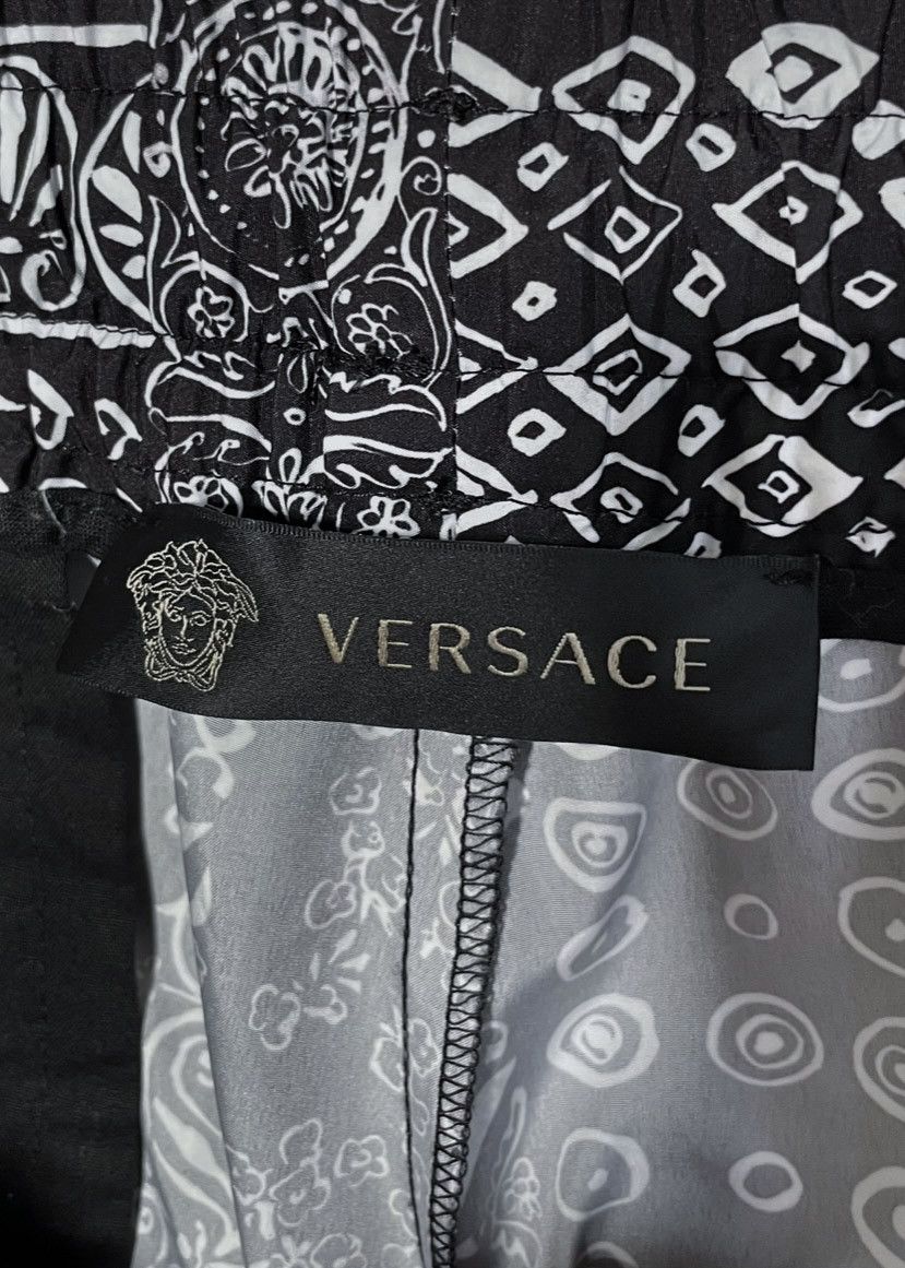 Versace Versace Black White Baroque Hearts Multi Print Jogger Pants Size US 40 / EU 56 - 6 Thumbnail