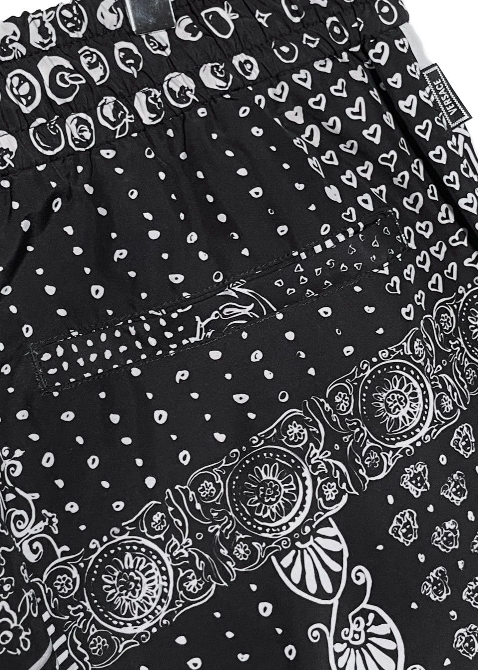 Versace Versace Black White Baroque Hearts Multi Print Jogger Pants Size US 40 / EU 56 - 5 Thumbnail