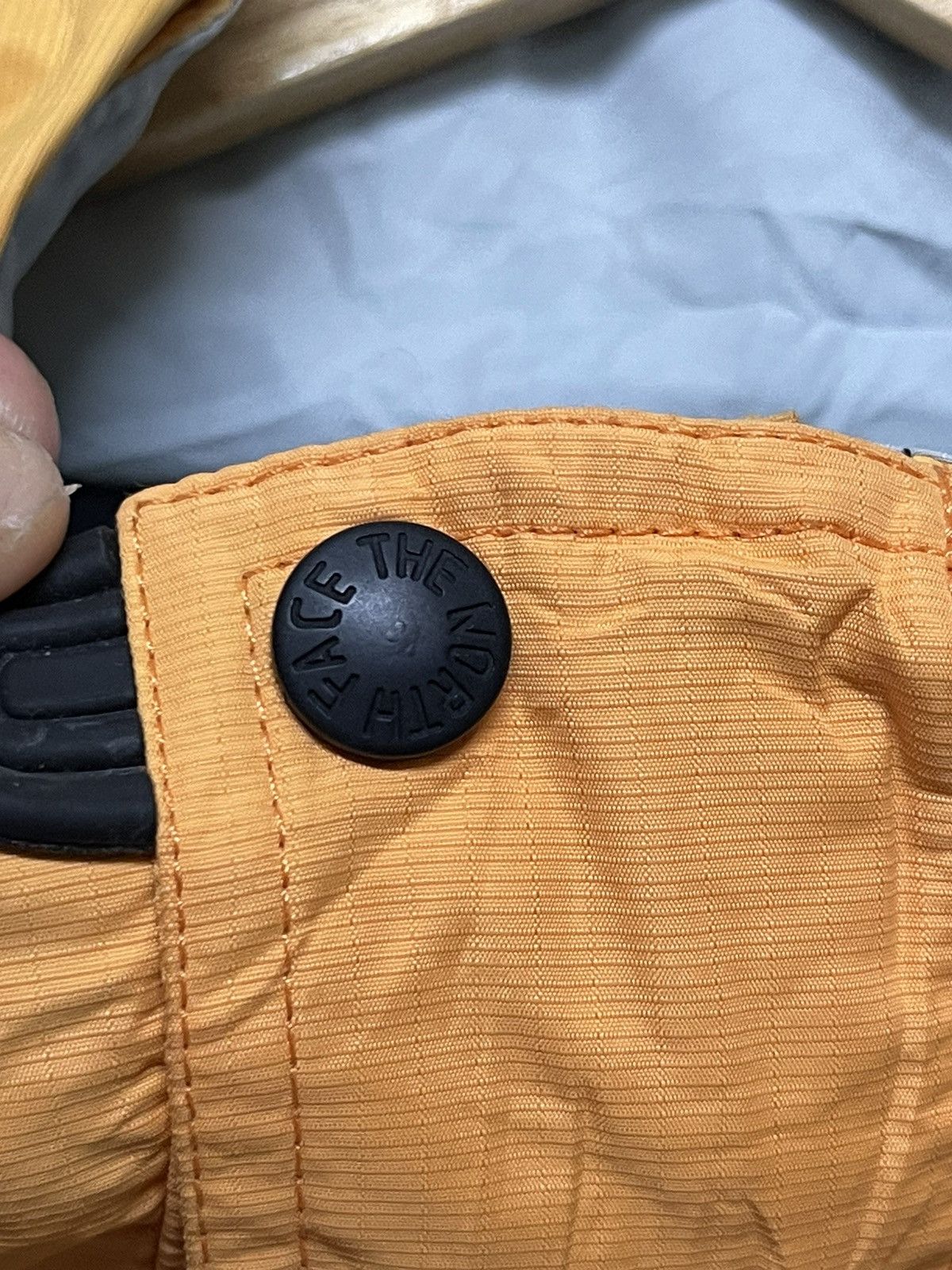 The North Face The North Face Mountain Vintage Hooded Jacket Size US L / EU 52-54 / 3 - 4 Thumbnail