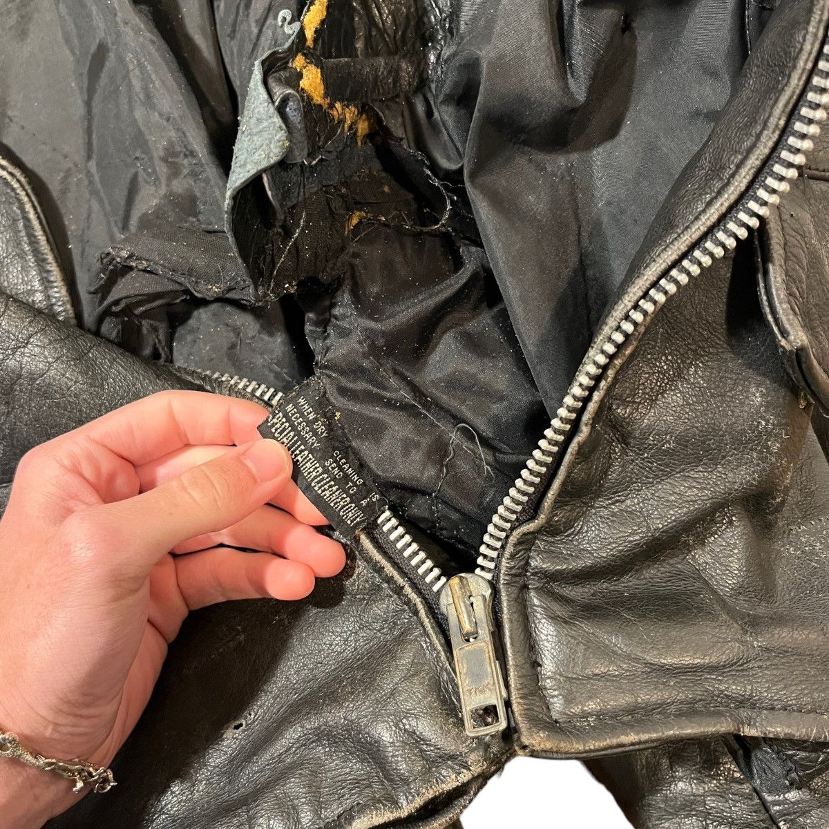 Vintage × Wilsons Leather 80s Wilson’s Leather Jacket Size US S / EU 44-46 / 1 - 4 Thumbnail