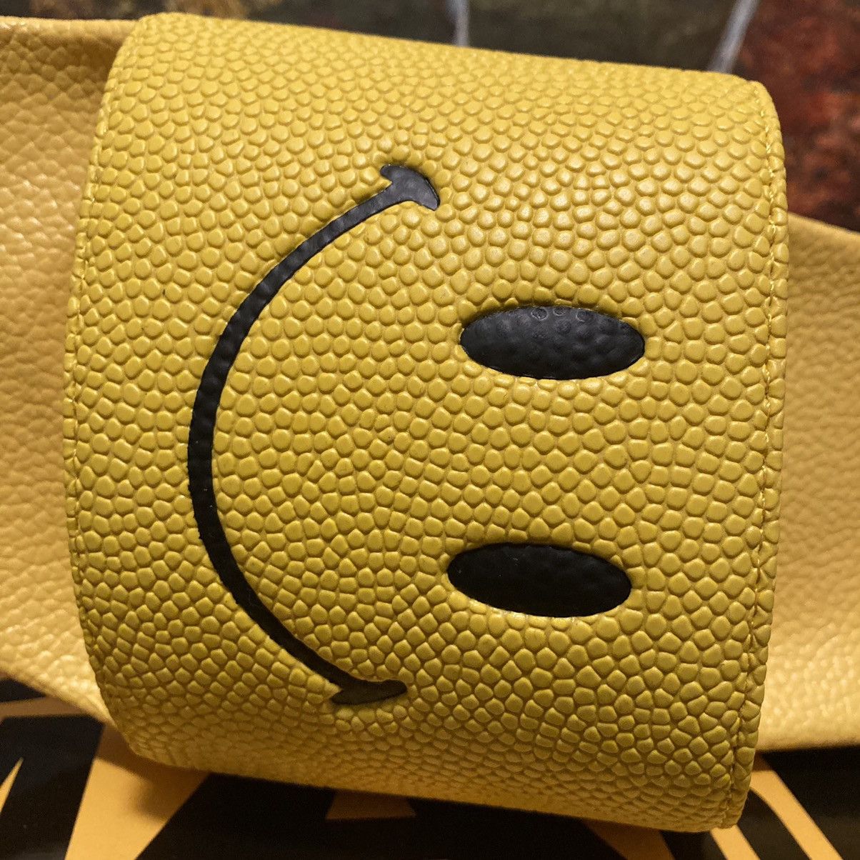 Market CTM SMILEY YELLOW BBALL SLIDE Size US 13 / EU 46 - 6 Thumbnail