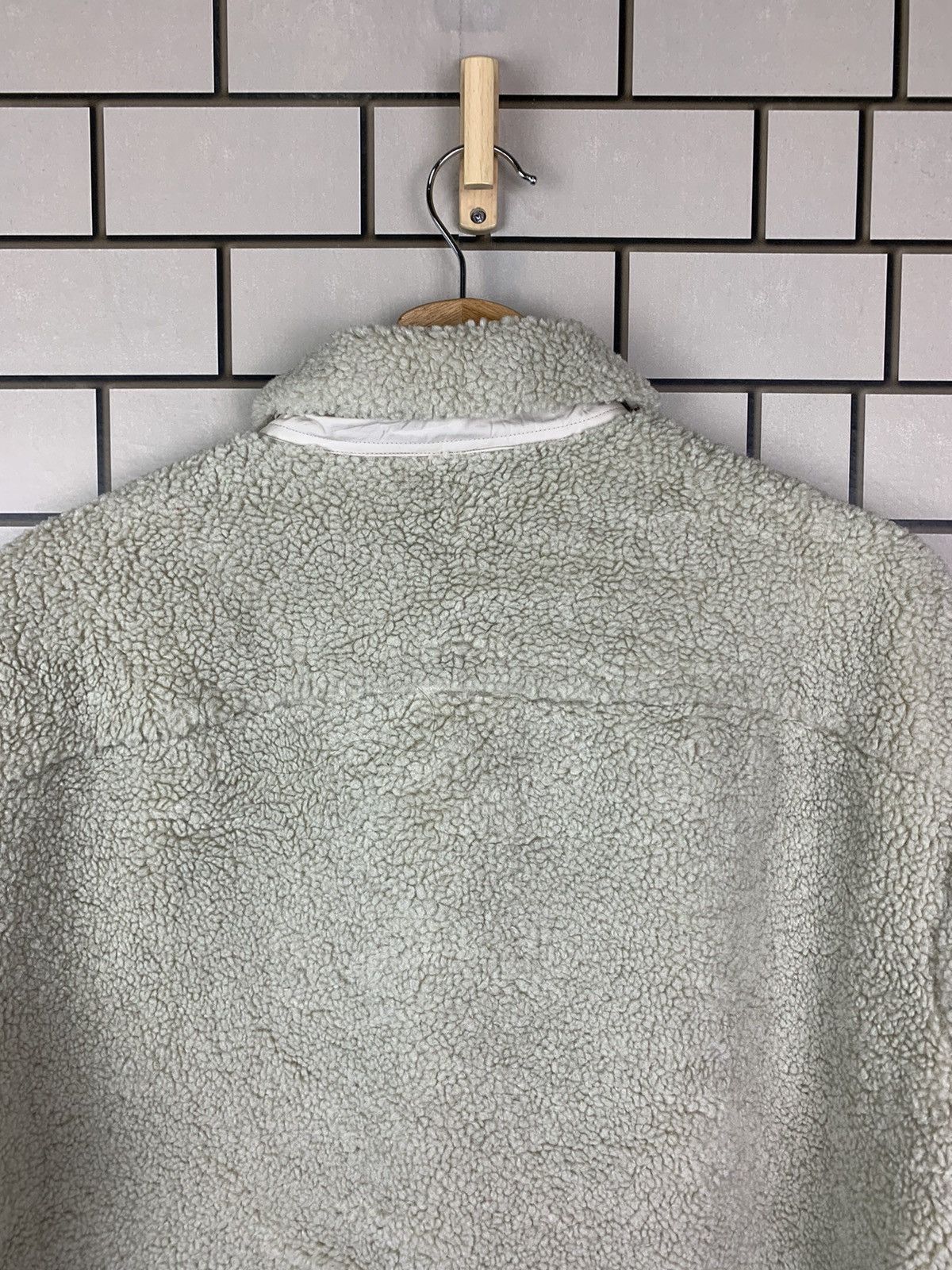 Japanese Brand Japanese Brand Uniqlo U Sherpa Button Ups Jacket Size US M / EU 48-50 / 2 - 10 Thumbnail