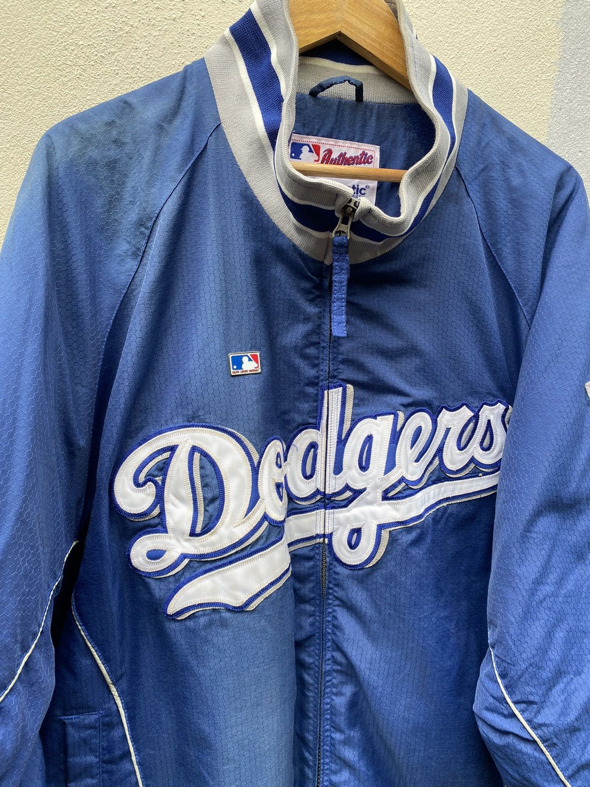 Majestic MLB Dodgers Baseball Zip up Nylon Bomber Blue Faded Jackets Size US XL / EU 56 / 4 - 5 Thumbnail