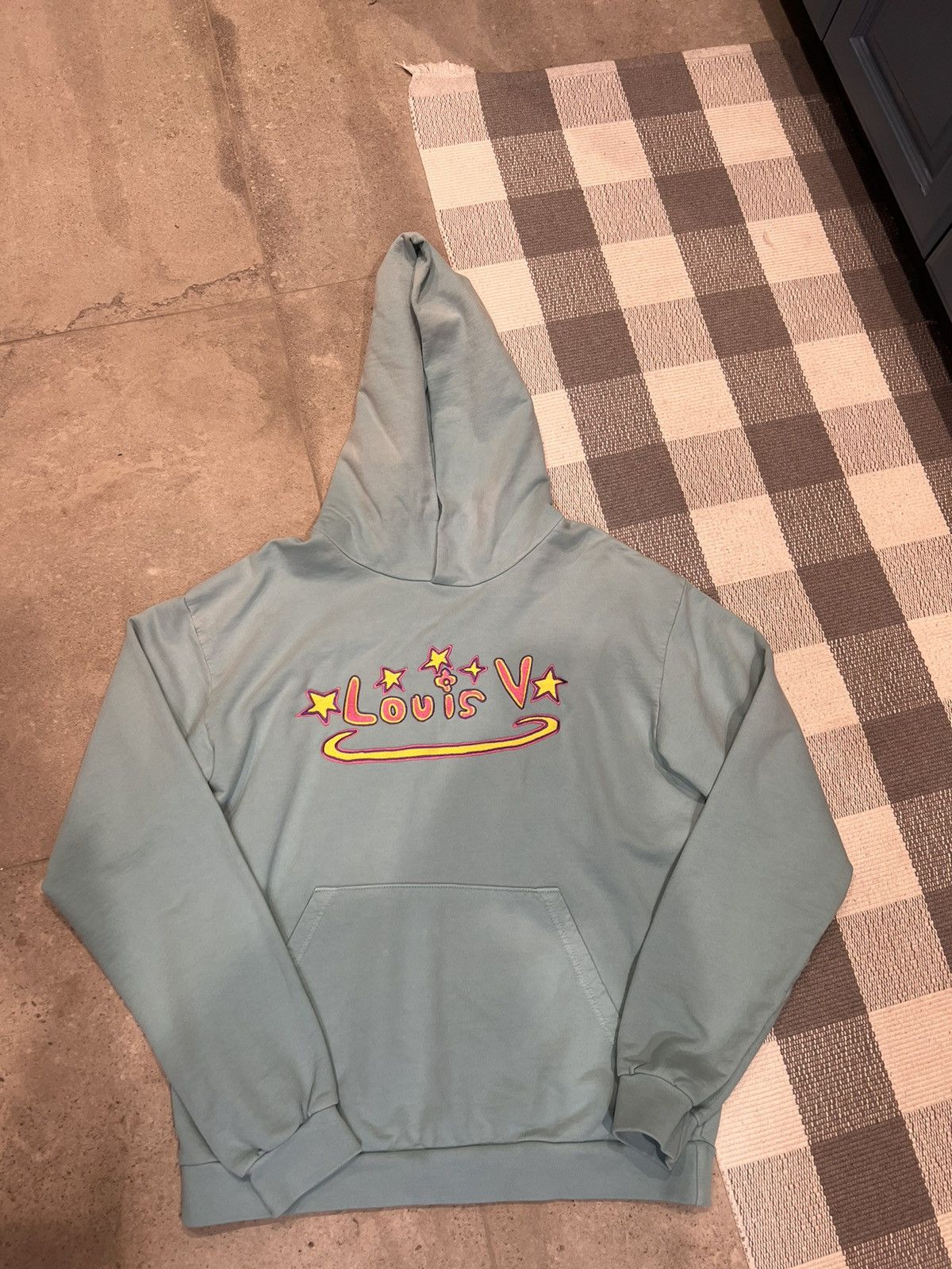 Mega yacht louis outlet v hoodie