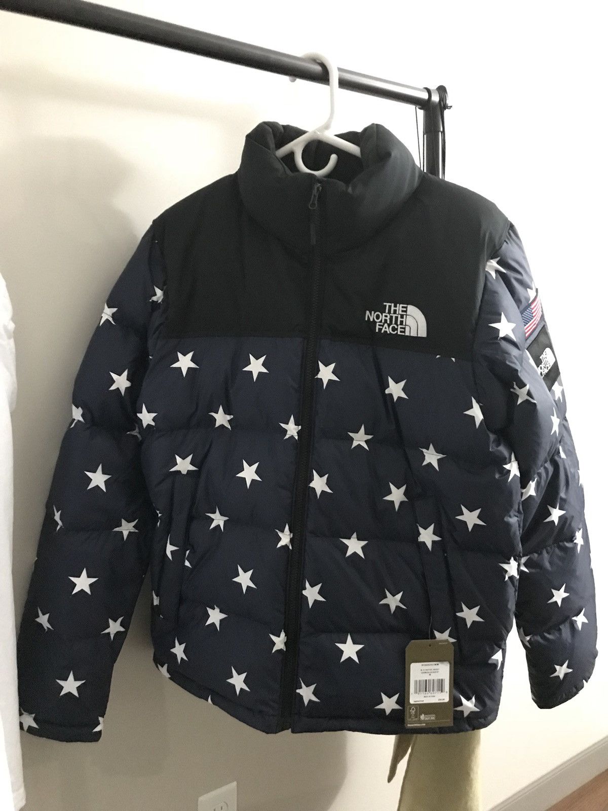 Nuptse international collection store
