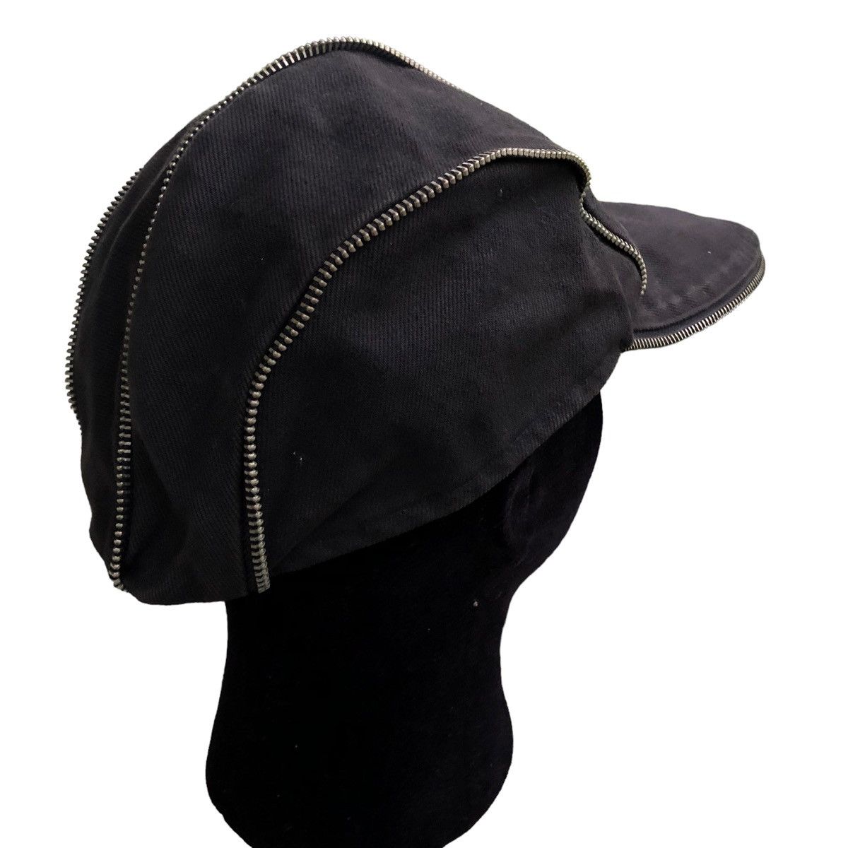Japanese Brand Japanese Brand Rare Design Zipper Chain Hat Size ONE SIZE - 4 Thumbnail