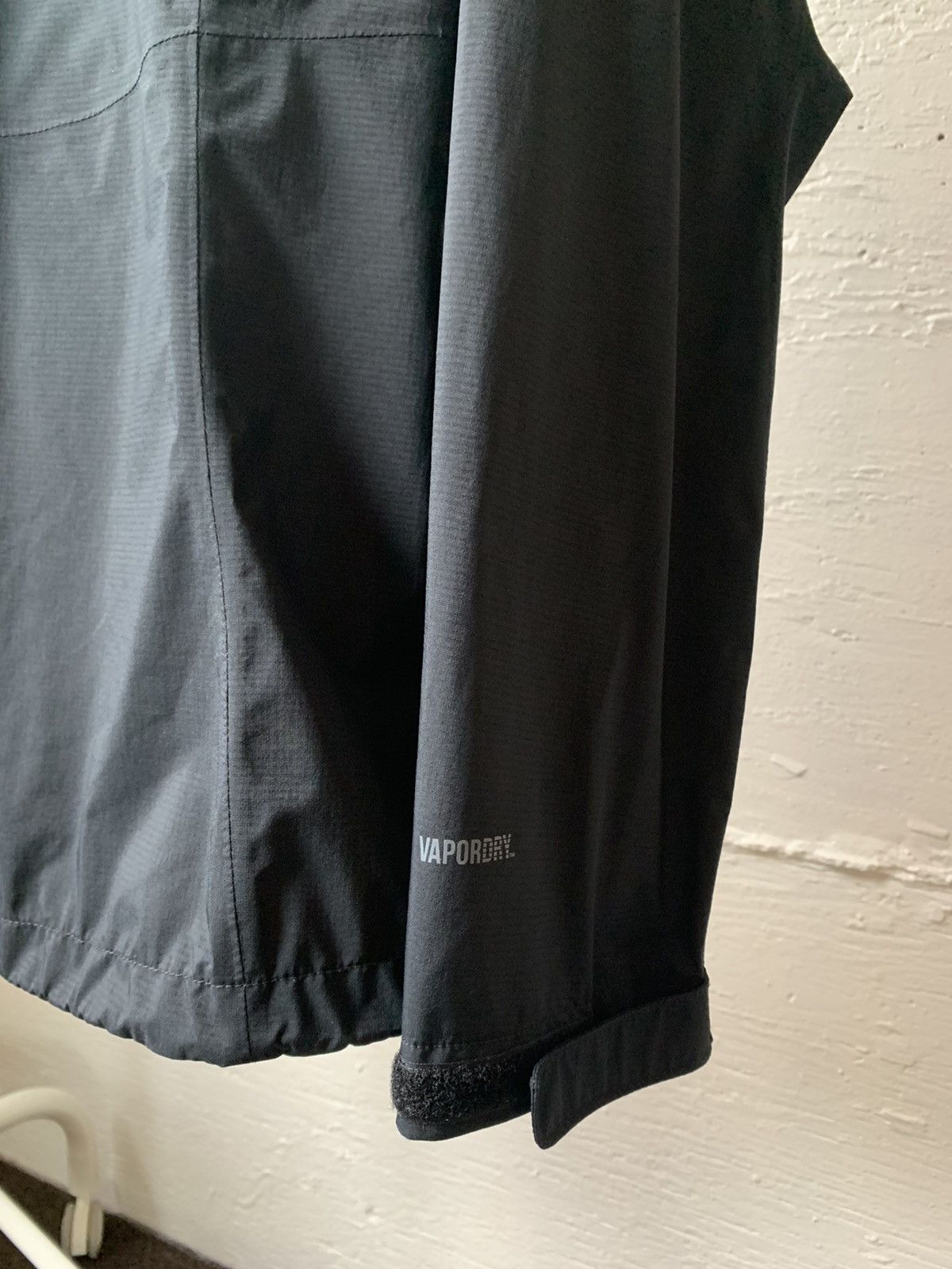Mountain Hardwear Mountain Hardwear Black Zipper Shell Jacket Size US M / EU 48-50 / 2 - 4 Thumbnail