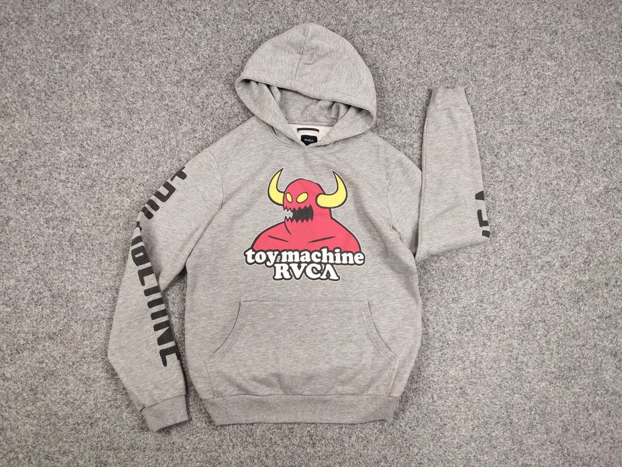 Toy Machine Vintage Toy Machine x RVCA gray logos Skateboards Hoodie Size US M / EU 48-50 / 2 - 13 Thumbnail