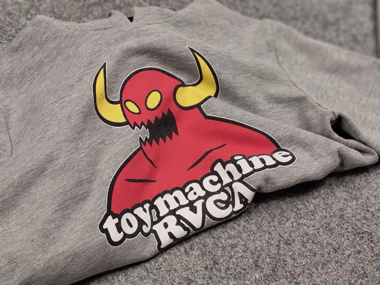 Toy Machine Vintage Toy Machine x RVCA gray logos Skateboards Hoodie Size US M / EU 48-50 / 2 - 17 Thumbnail