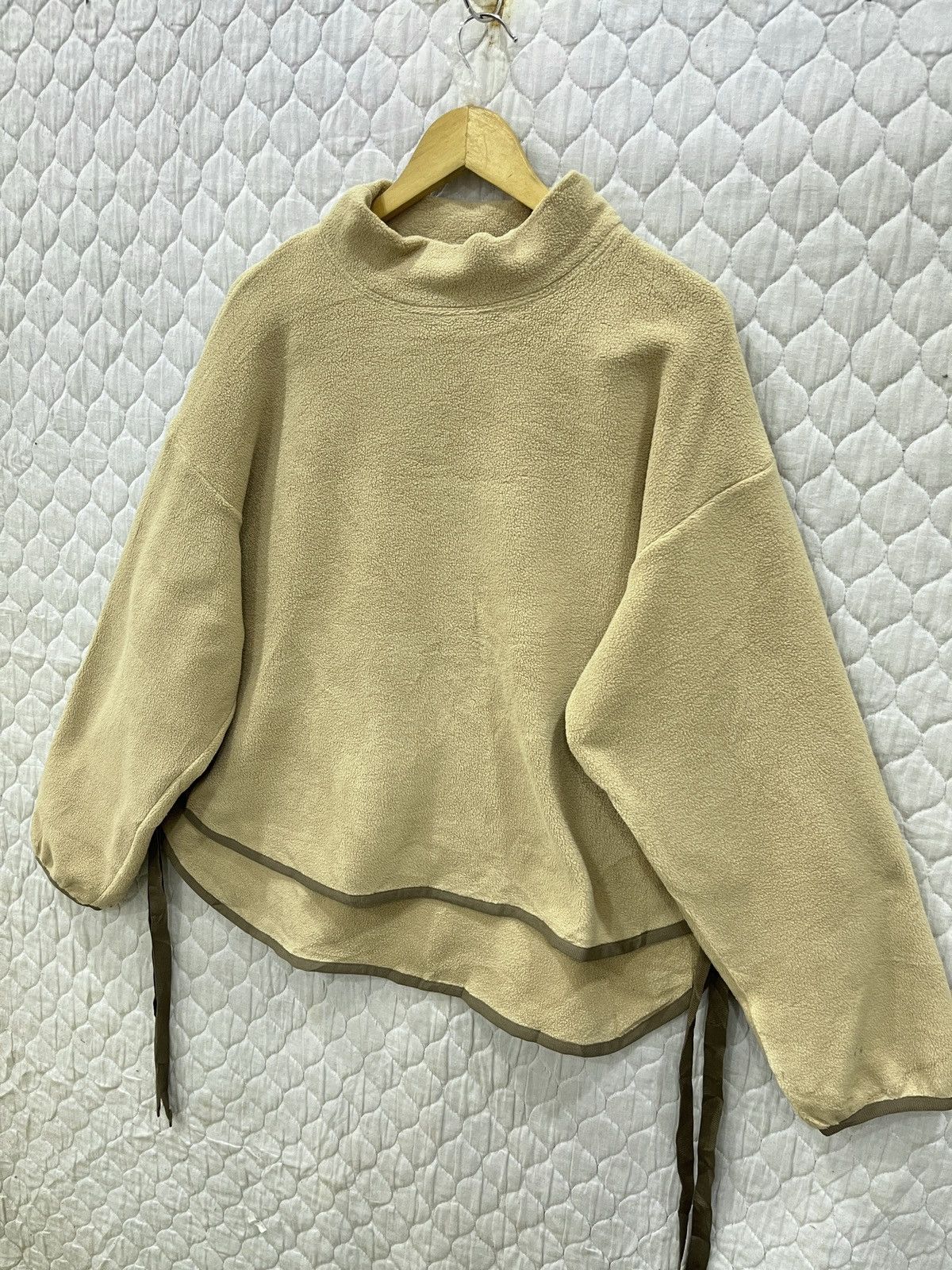 Uniqlo × White Mountaineering (Ttt). WHITE MOUNTAINEERING X UNIQLO Size L / US 10 / IT 46 - 2 Thumbnail