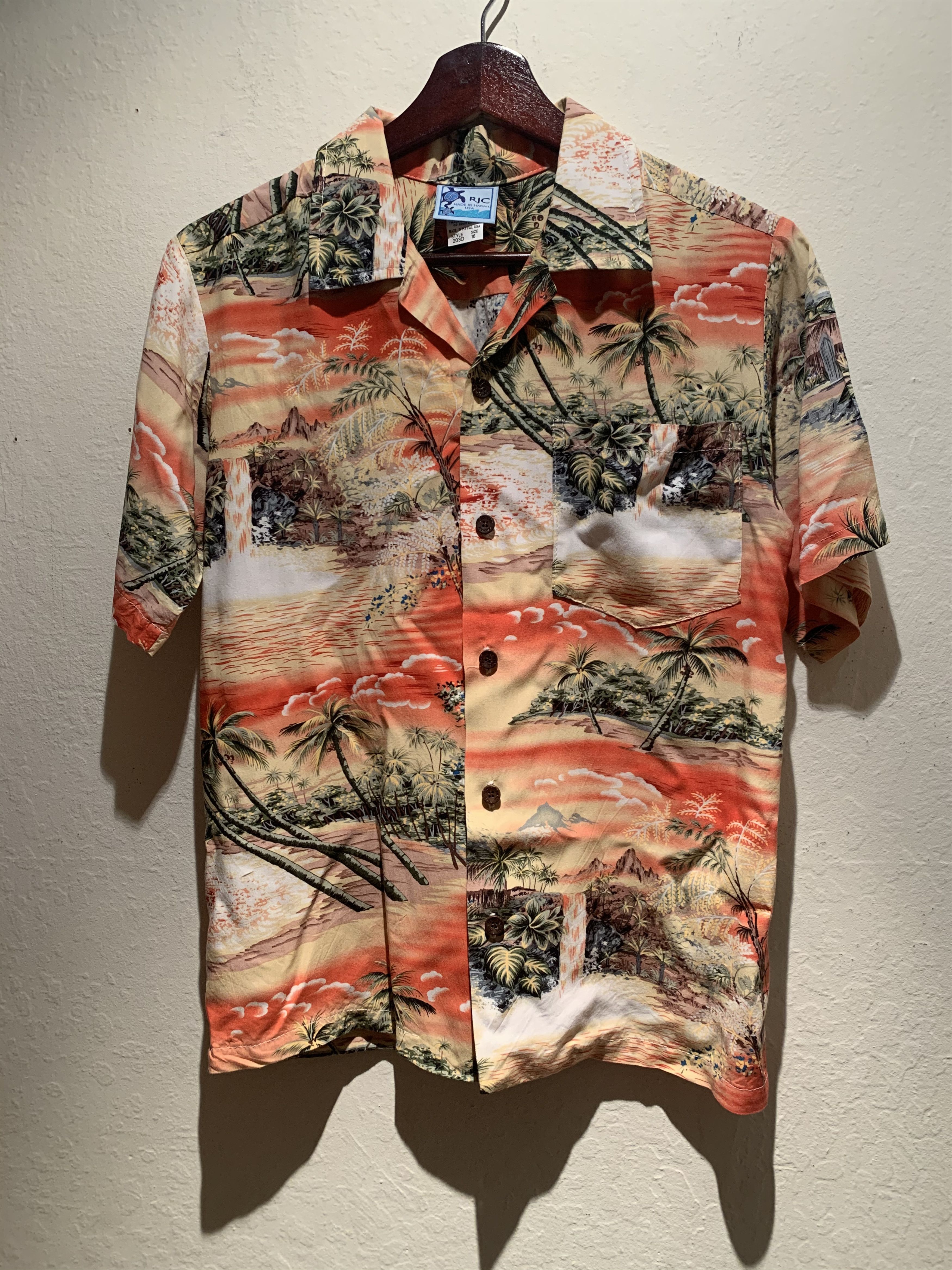 *RARE* Vintage RJC Hawaii-Made Hawaiian Shirt