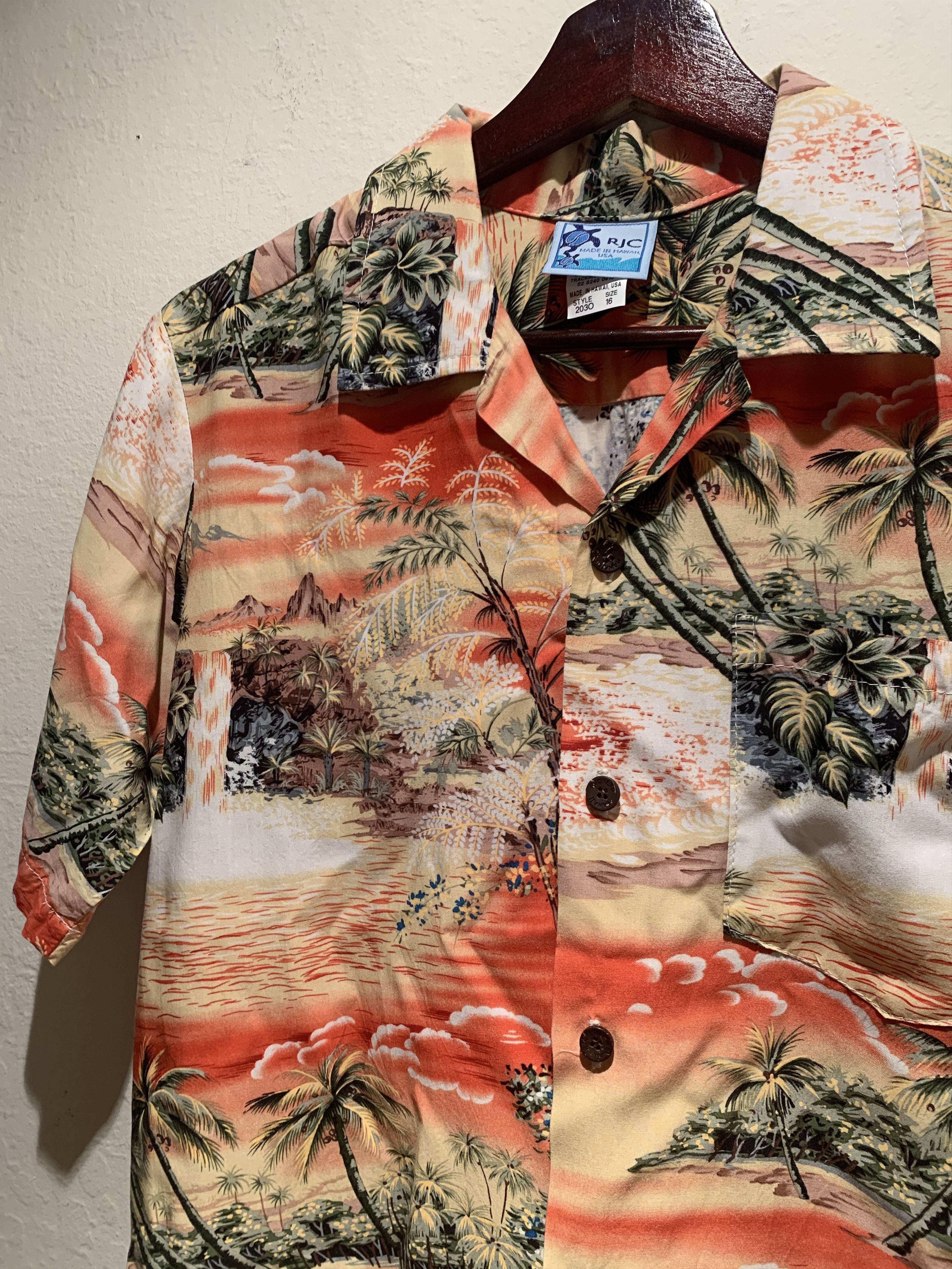 *RARE* Vintage RJC Hawaii-Made Hawaiian Shirt