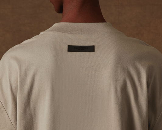 Fear of God 🔥🔥Fear of God Essentials T-shirt Smoke Size XXL Size US XXL / EU 58 / 5 - 2 Thumbnail