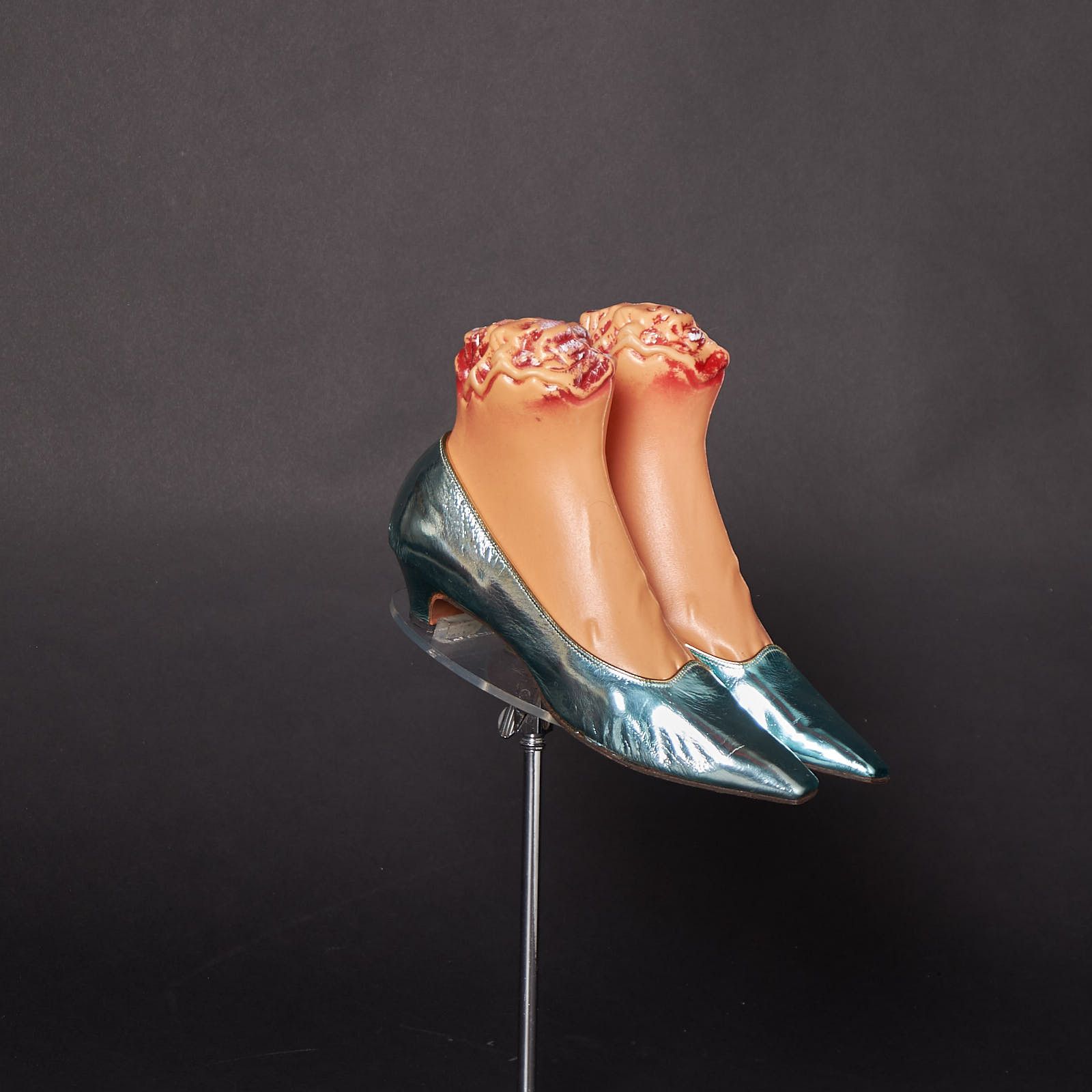 1960s Metallic Blue Kitten Heels Pumps