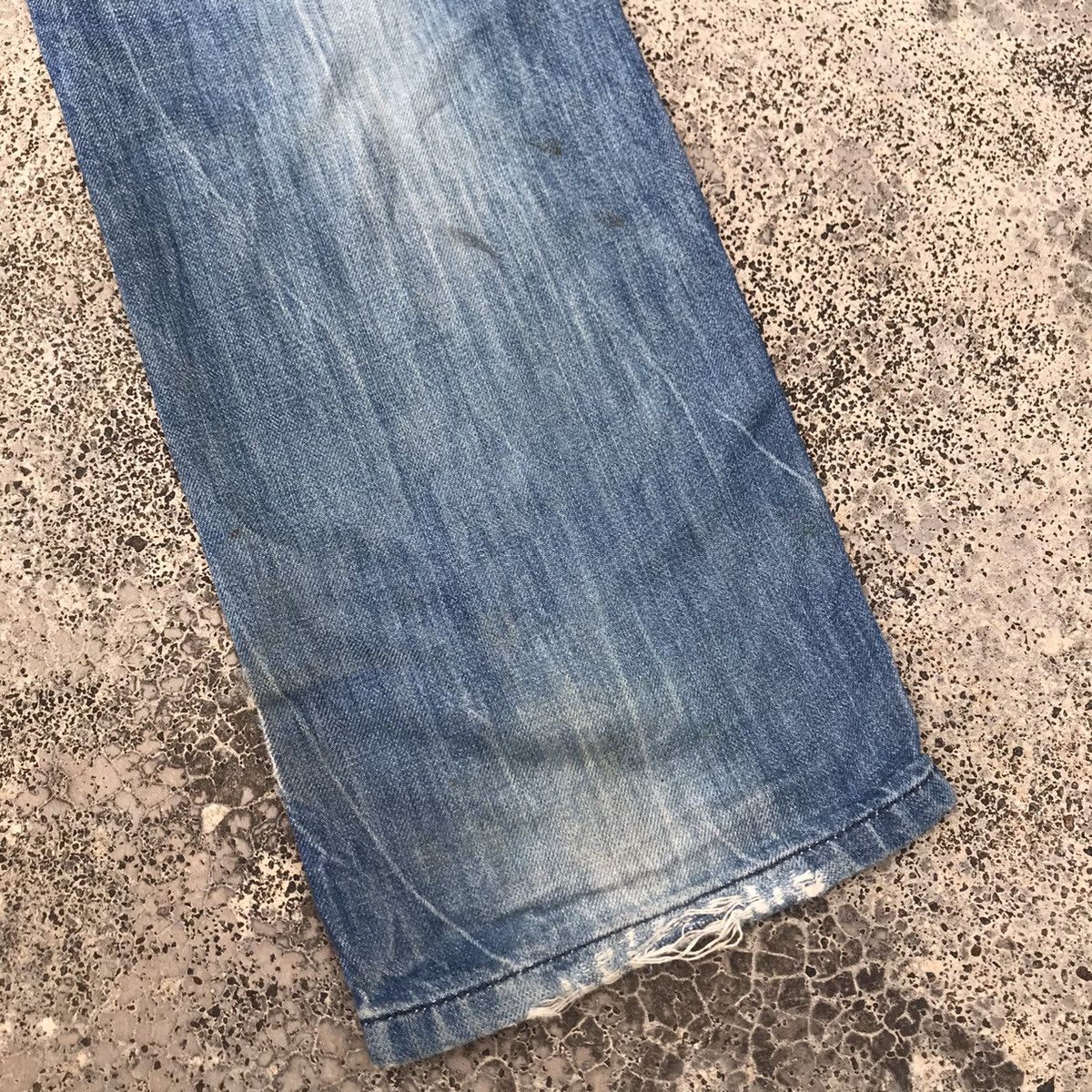 Diesel Vintage Diesel Albo Denim Distressed Blue Wash Jeans Size US 30 / EU 46 - 21 Thumbnail
