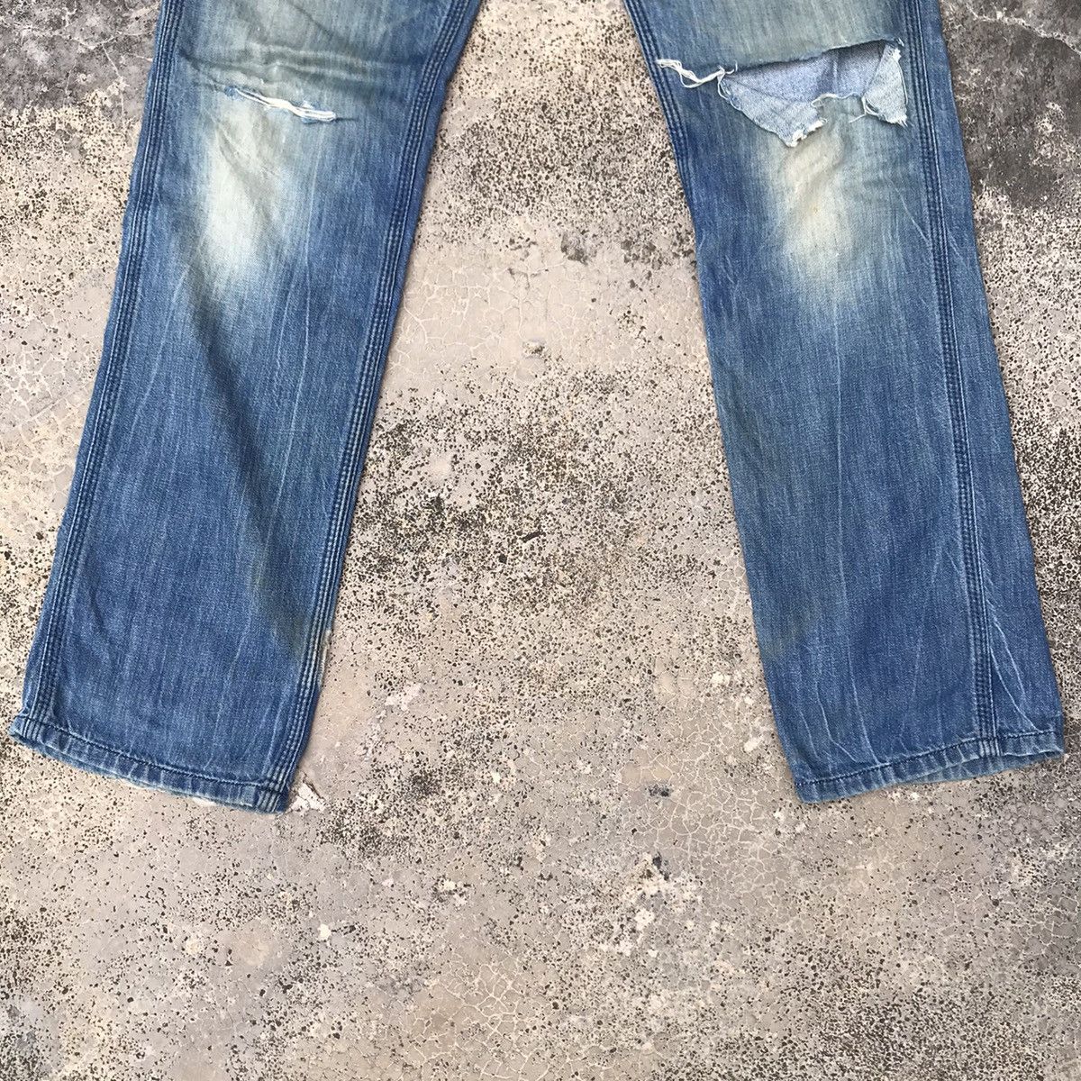 Diesel Vintage Diesel Albo Denim Distressed Blue Wash Jeans Size US 30 / EU 46 - 3 Thumbnail