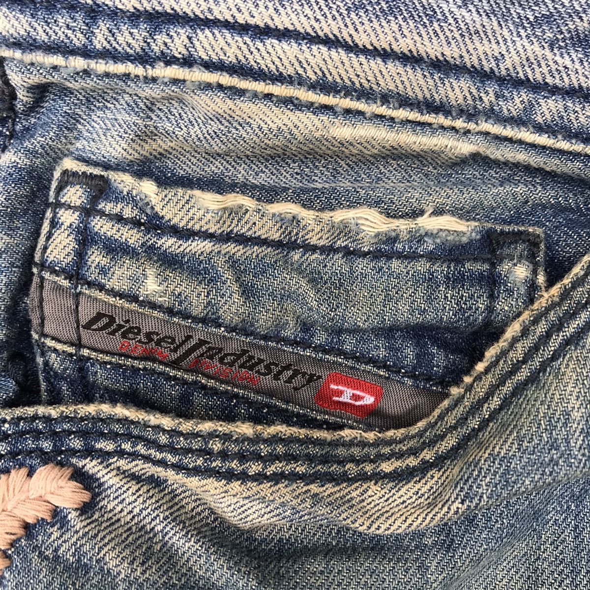 Diesel Vintage Diesel Albo Denim Distressed Blue Wash Jeans Size US 30 / EU 46 - 19 Thumbnail