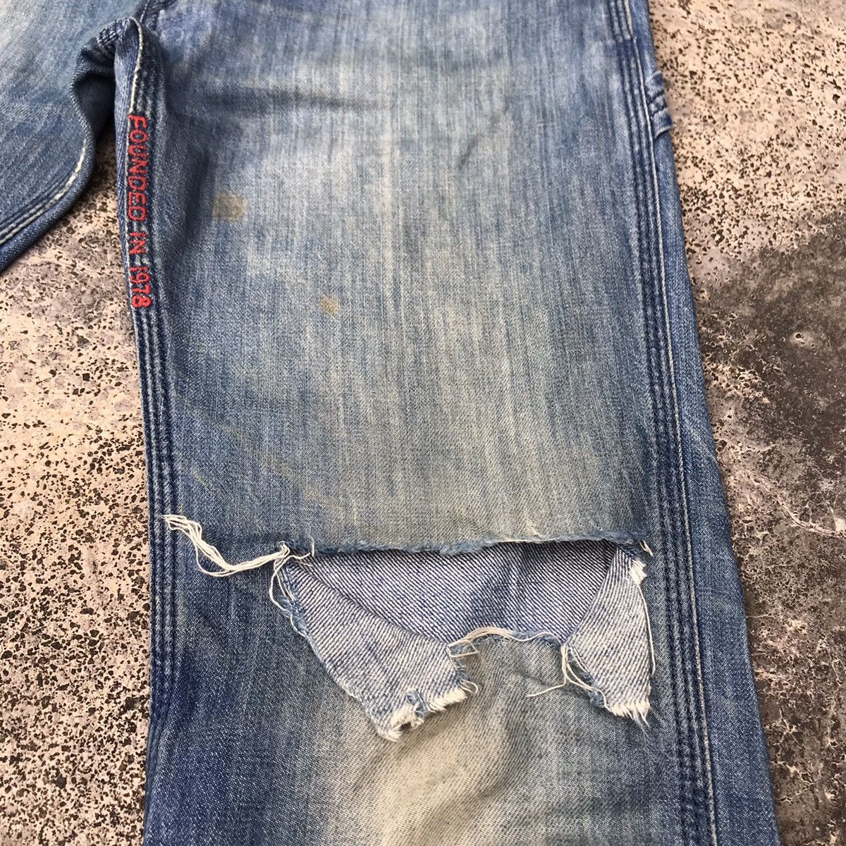 Diesel Vintage Diesel Albo Denim Distressed Blue Wash Jeans Size US 30 / EU 46 - 6 Thumbnail
