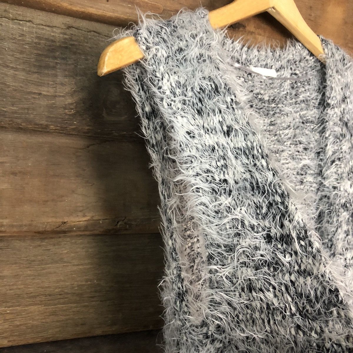 Japanese Brand DLS Gu grey Shag Shaggy Fur Mohair cardigan Knitwear #BB581 Size M / US 6-8 / IT 42-44 - 4 Thumbnail