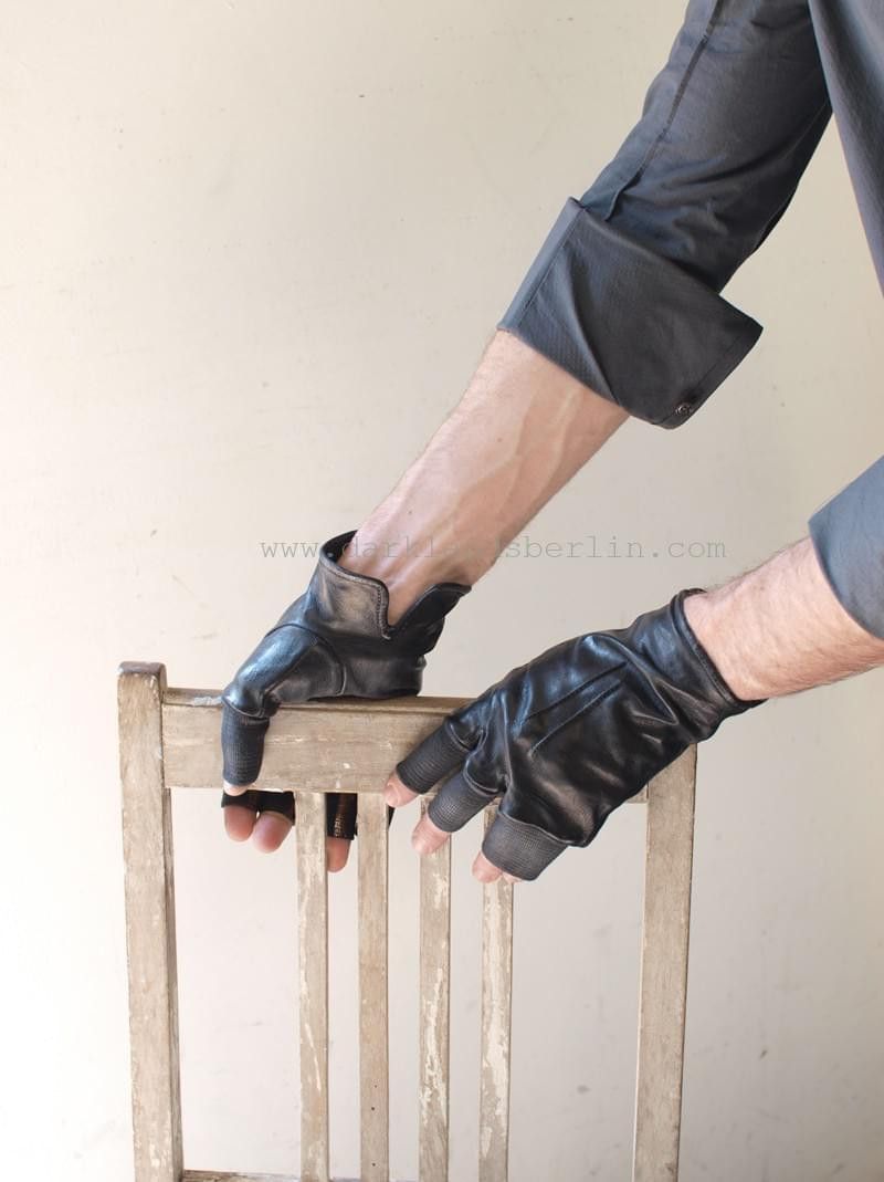 Carol Christian Poell Leather Gloves – akaibu.co