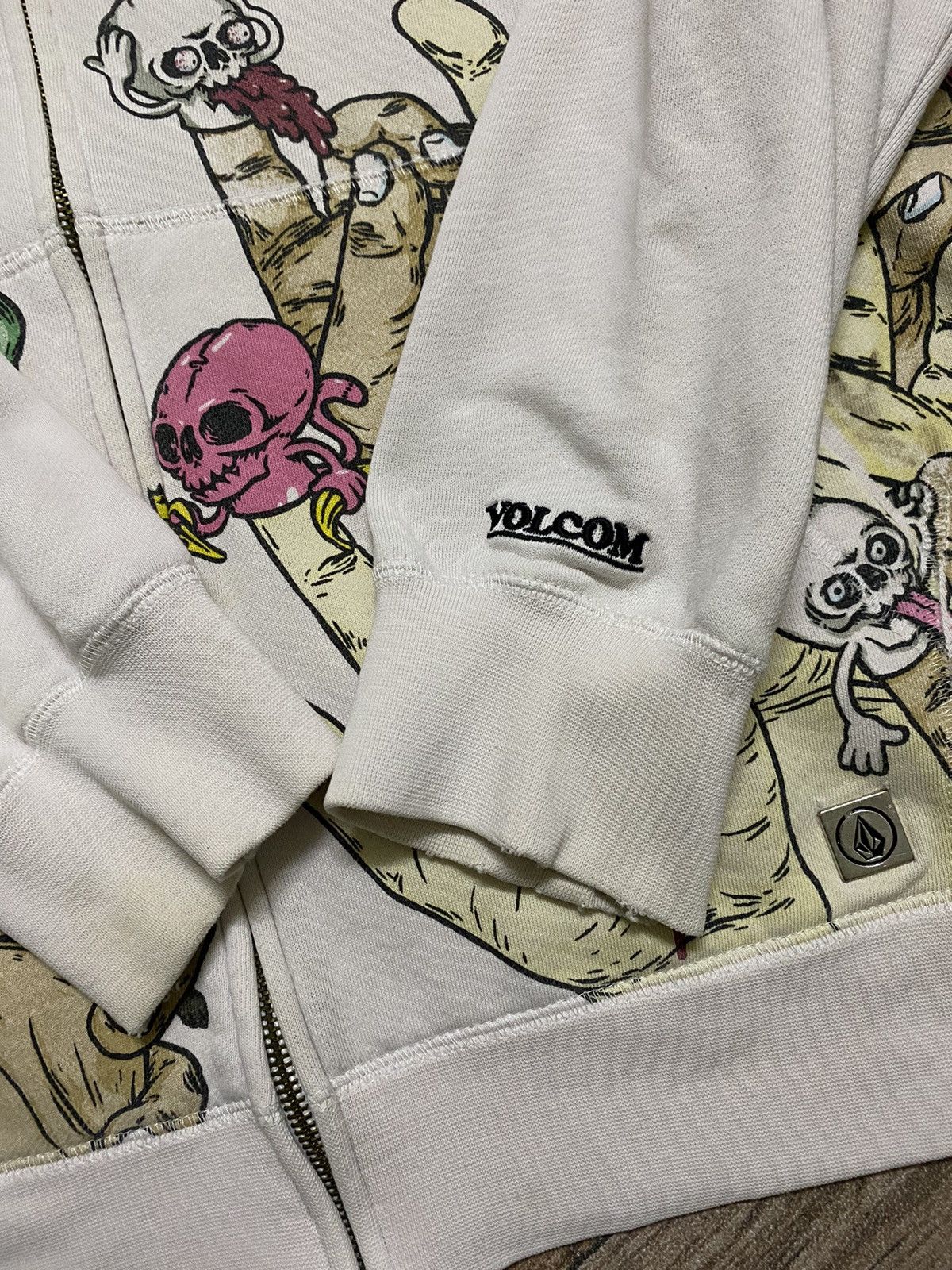 Volcom volcom featured artist todd bratrud overprint hoodie Size US L / EU 52-54 / 3 - 5 Thumbnail