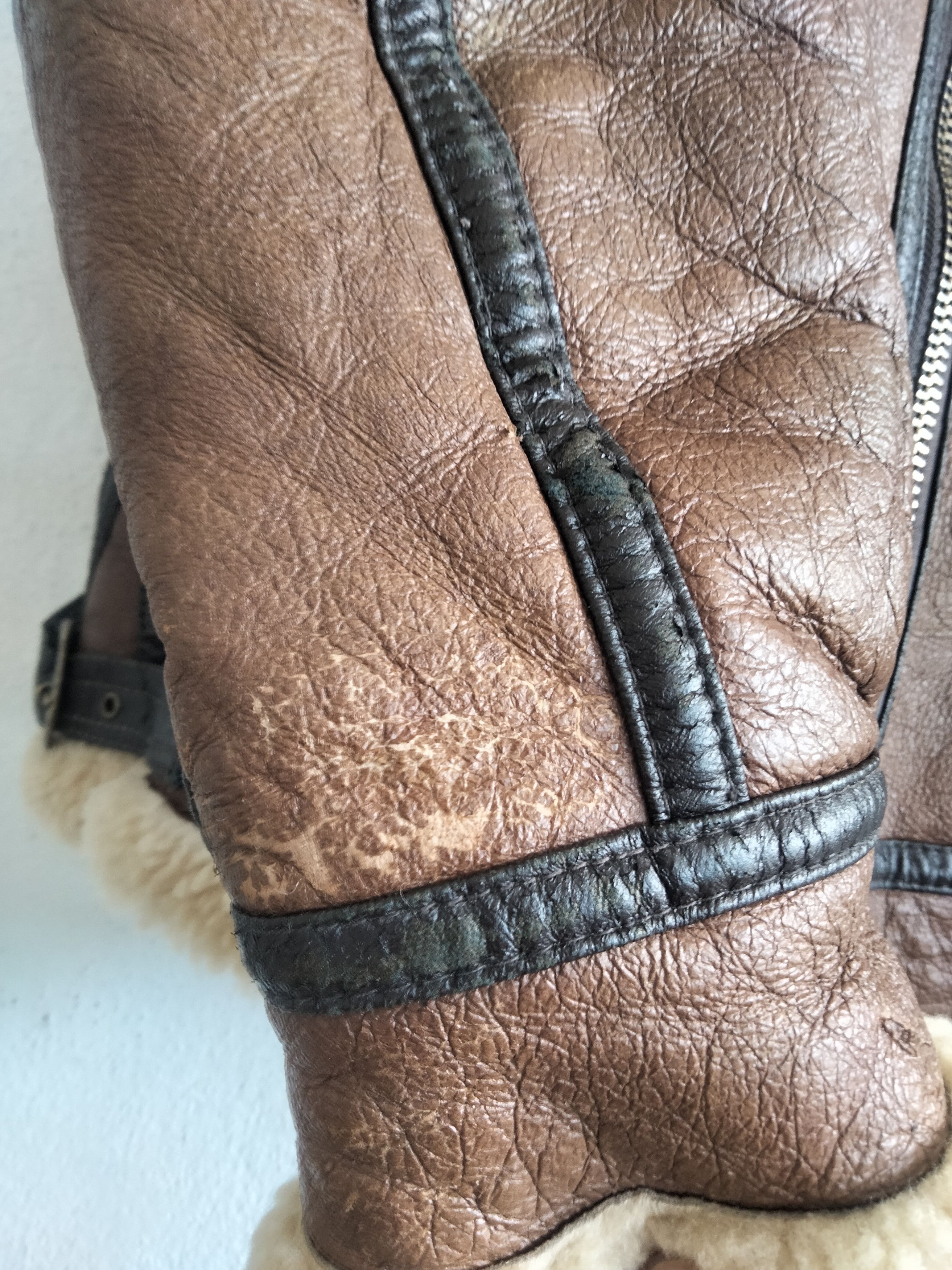 Vintage Vintage 80's B-3 Sheepskin Shearling Jacket Size US M / EU 48-50 / 2 - 11 Thumbnail