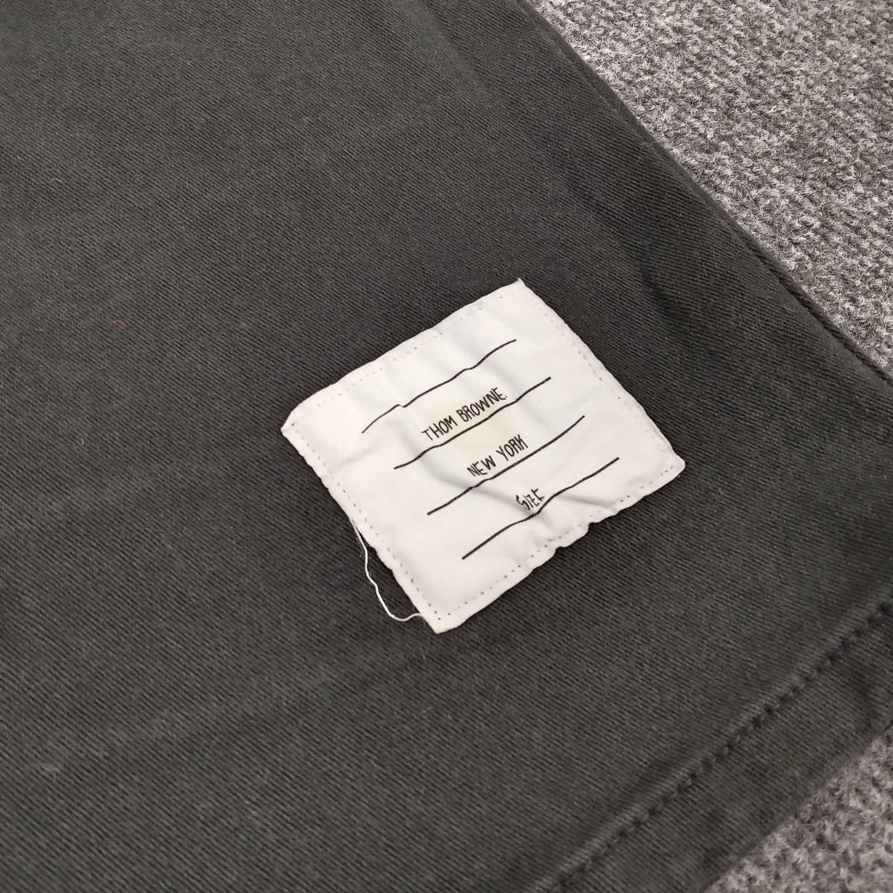 Japanese Brand × Vintage Thom Browne Japan Style Short Pants Size US 32 / EU 48 - 4 Thumbnail