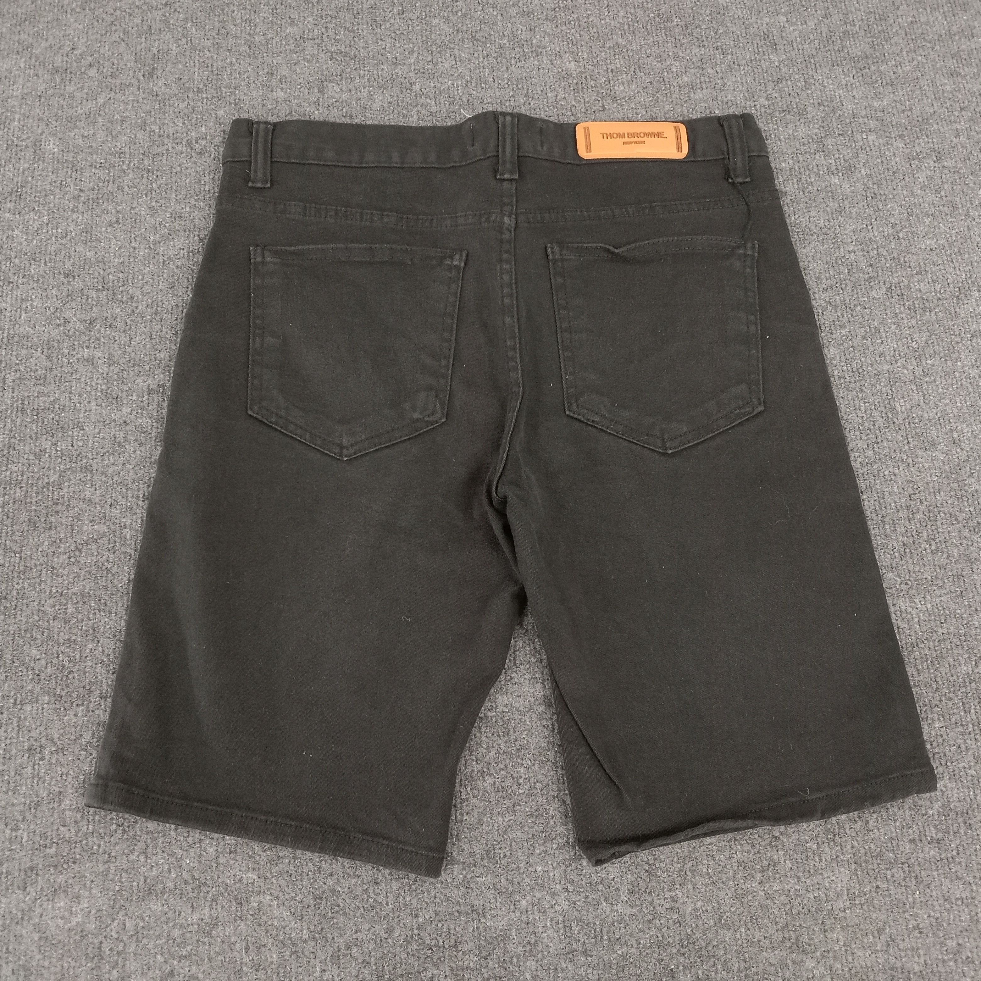 Japanese Brand × Vintage Thom Browne Japan Style Short Pants Size US 32 / EU 48 - 2 Thumbnail