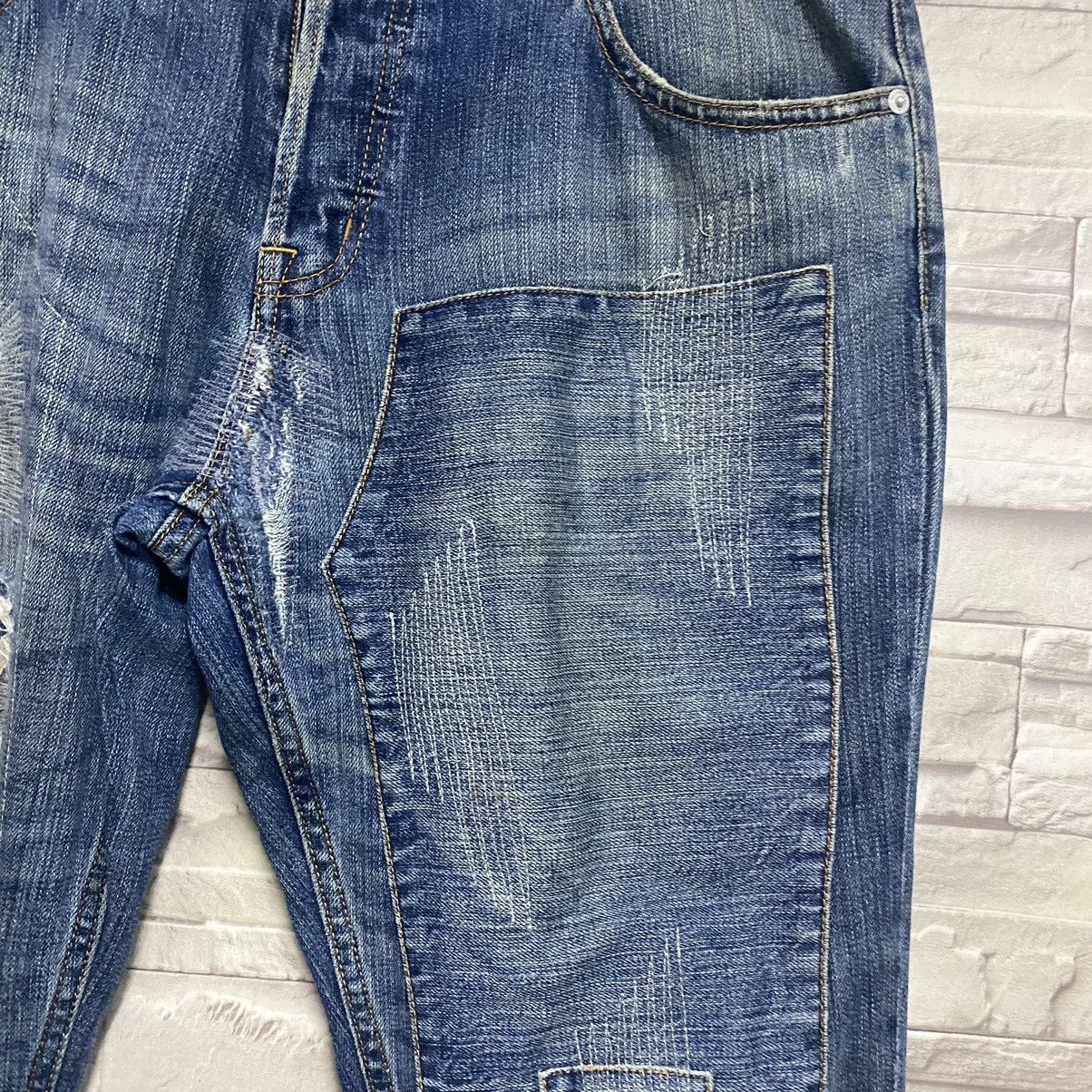 Swagger SWAGGER Distressed Denim Patchwork Jeans Size US 34 / EU 50 - 9 Thumbnail