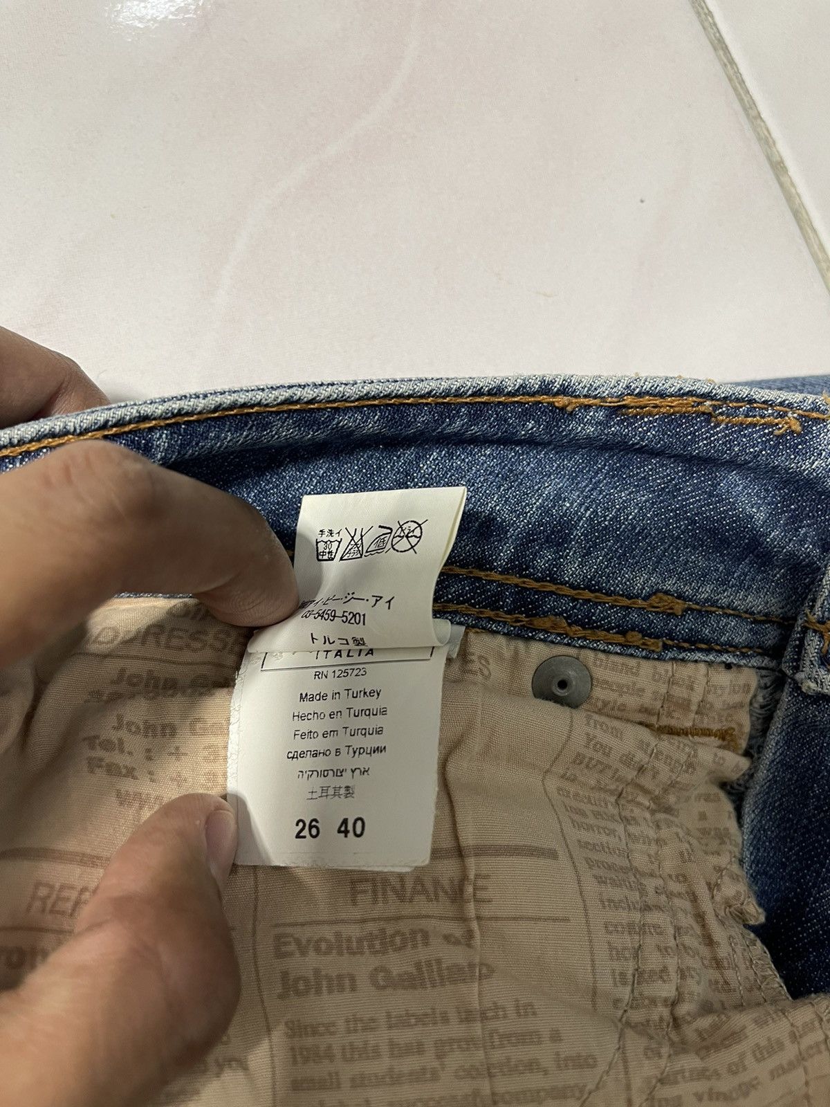 Designer × John Galliano John Galliano Jeans Size US 29 - 7 Thumbnail