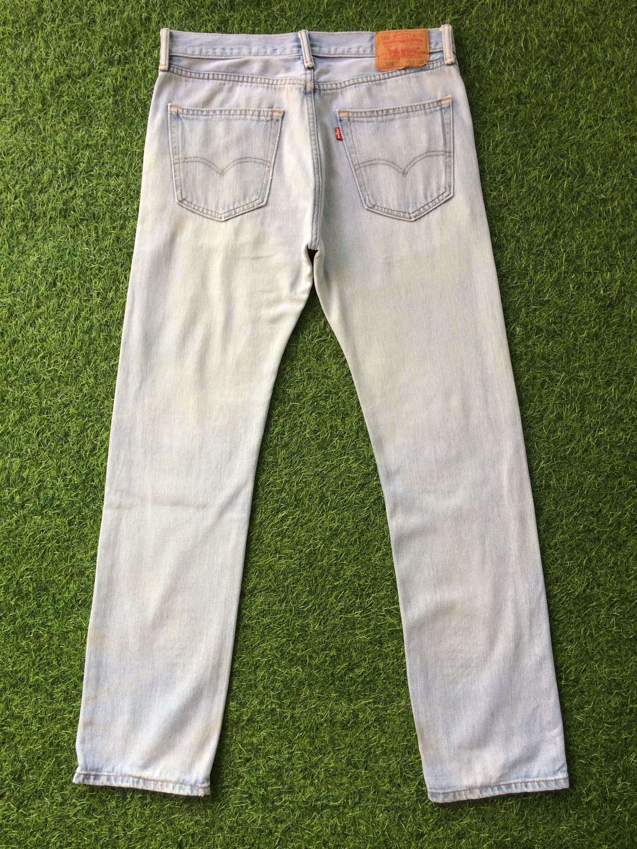 Levi's Faded Blue Vintage Levis 505 Jeans 34x33 #B-880 Size US 34 / EU 50 - 2 Thumbnail