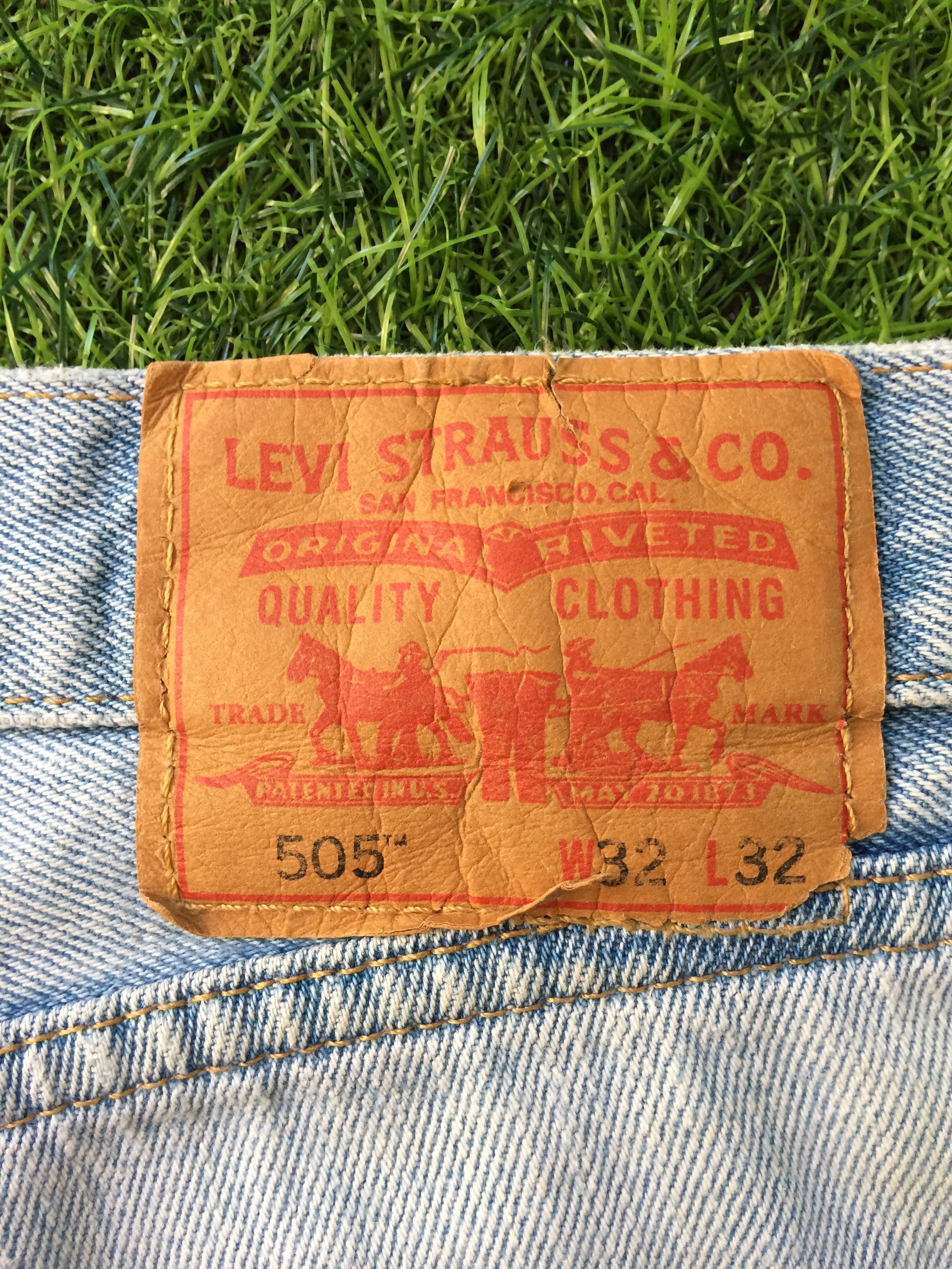 Levi's Faded Blue Vintage Levis 505 Jeans 34x33 #B-880 Size US 34 / EU 50 - 11 Thumbnail