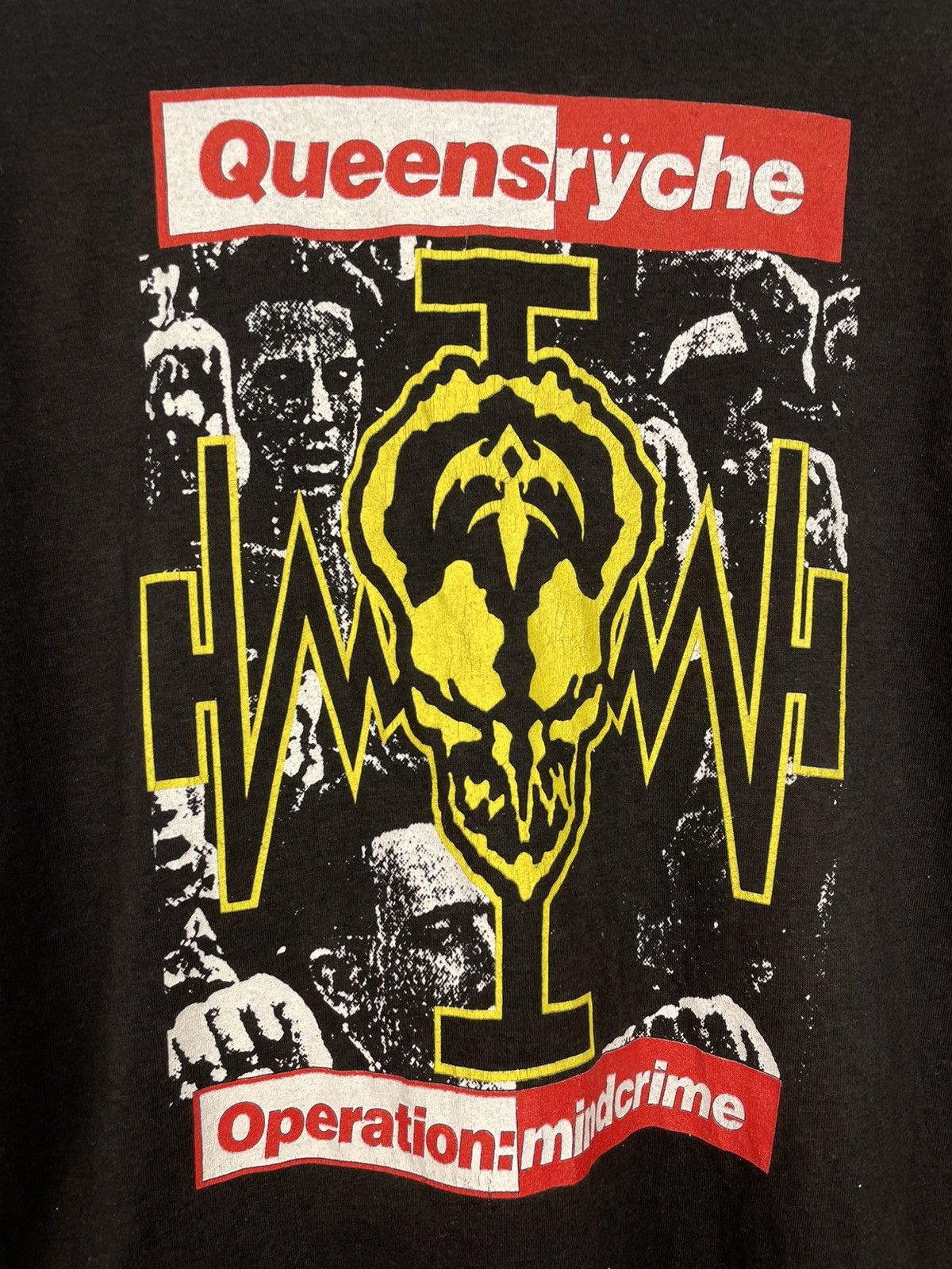 Band Tees Vintage 80s Queensrÿche Revolution Calling rock band t shirt Size US L / EU 52-54 / 3 - 5 Thumbnail