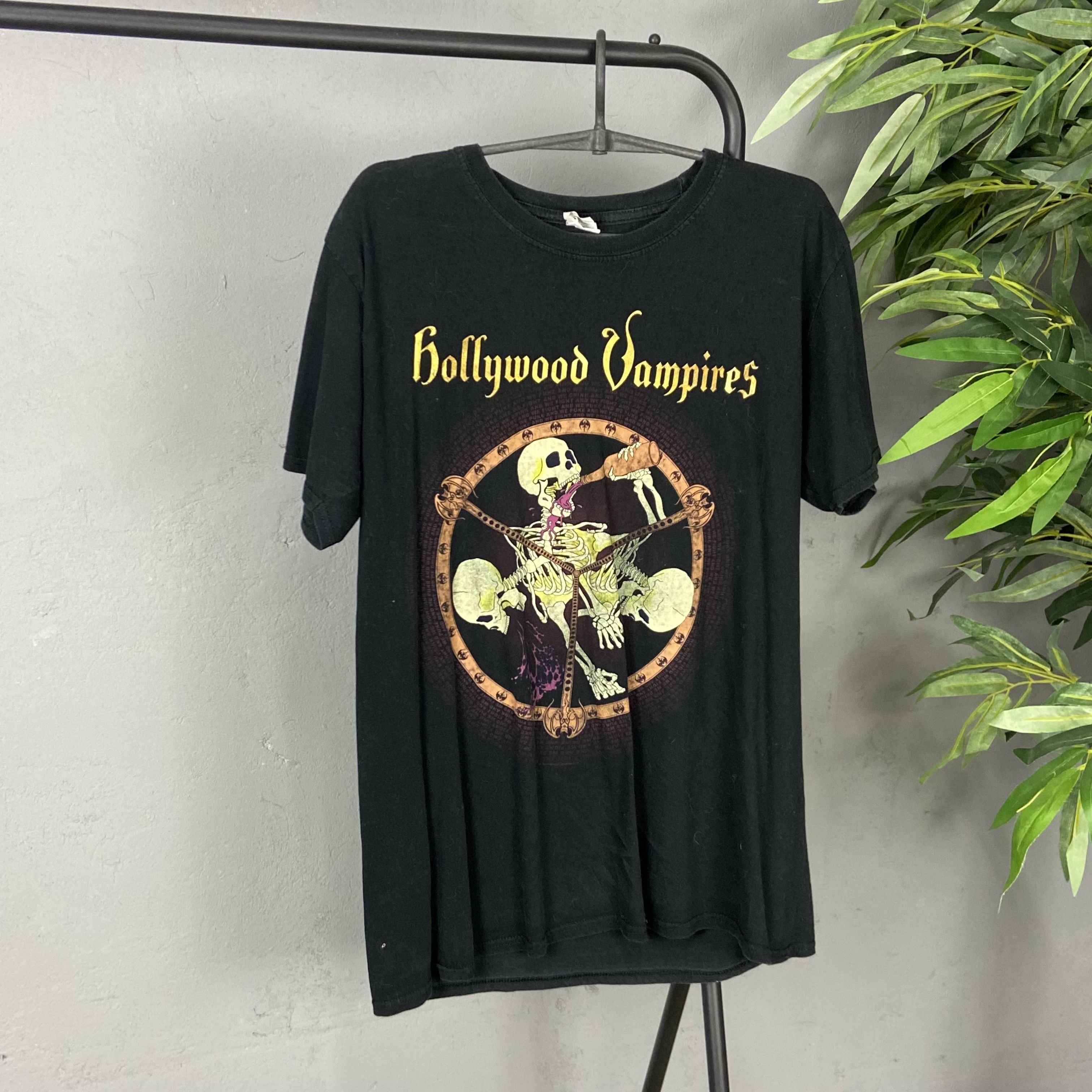 Band Tees HOLLYWOOD VAMPIRES Y2K DRINKING SKELETON TEE - 806 Size US L / EU 52-54 / 3 - 1 Thumbnail
