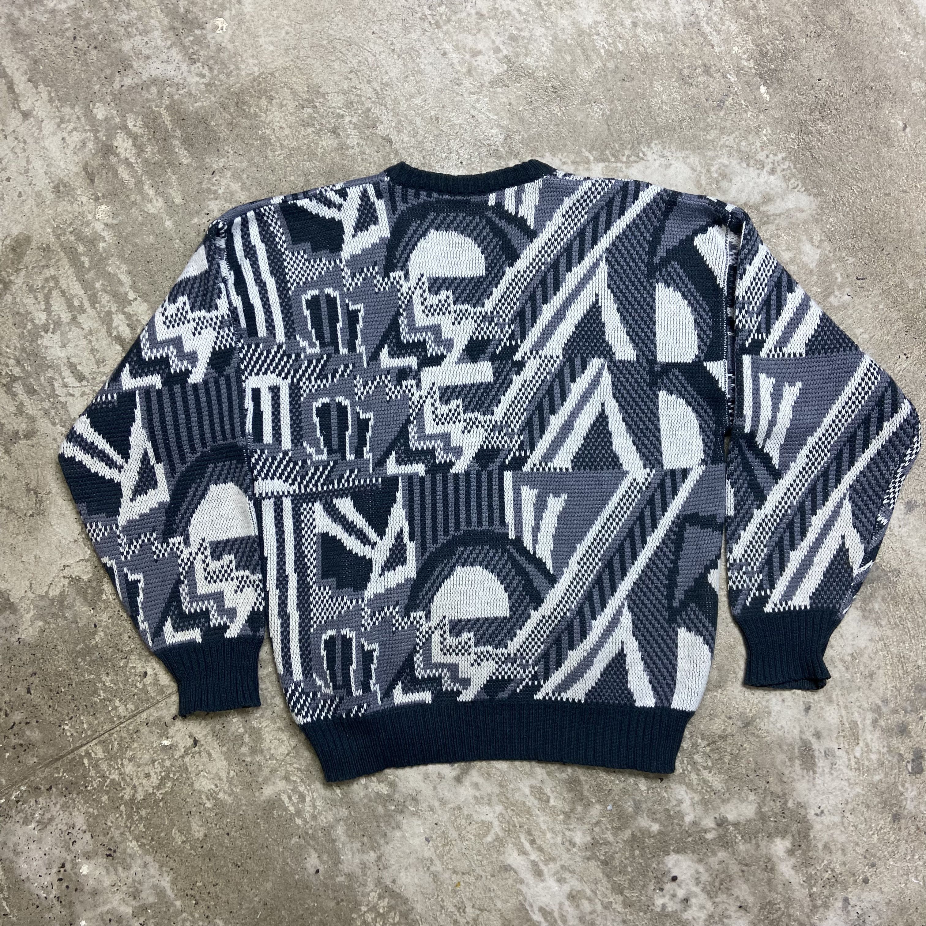 Vintage 1990s RENAISSANCE PATTERN BOXY FIT AMAZING SWEATER - № 1203 Size US L / EU 52-54 / 3 - 6 Thumbnail