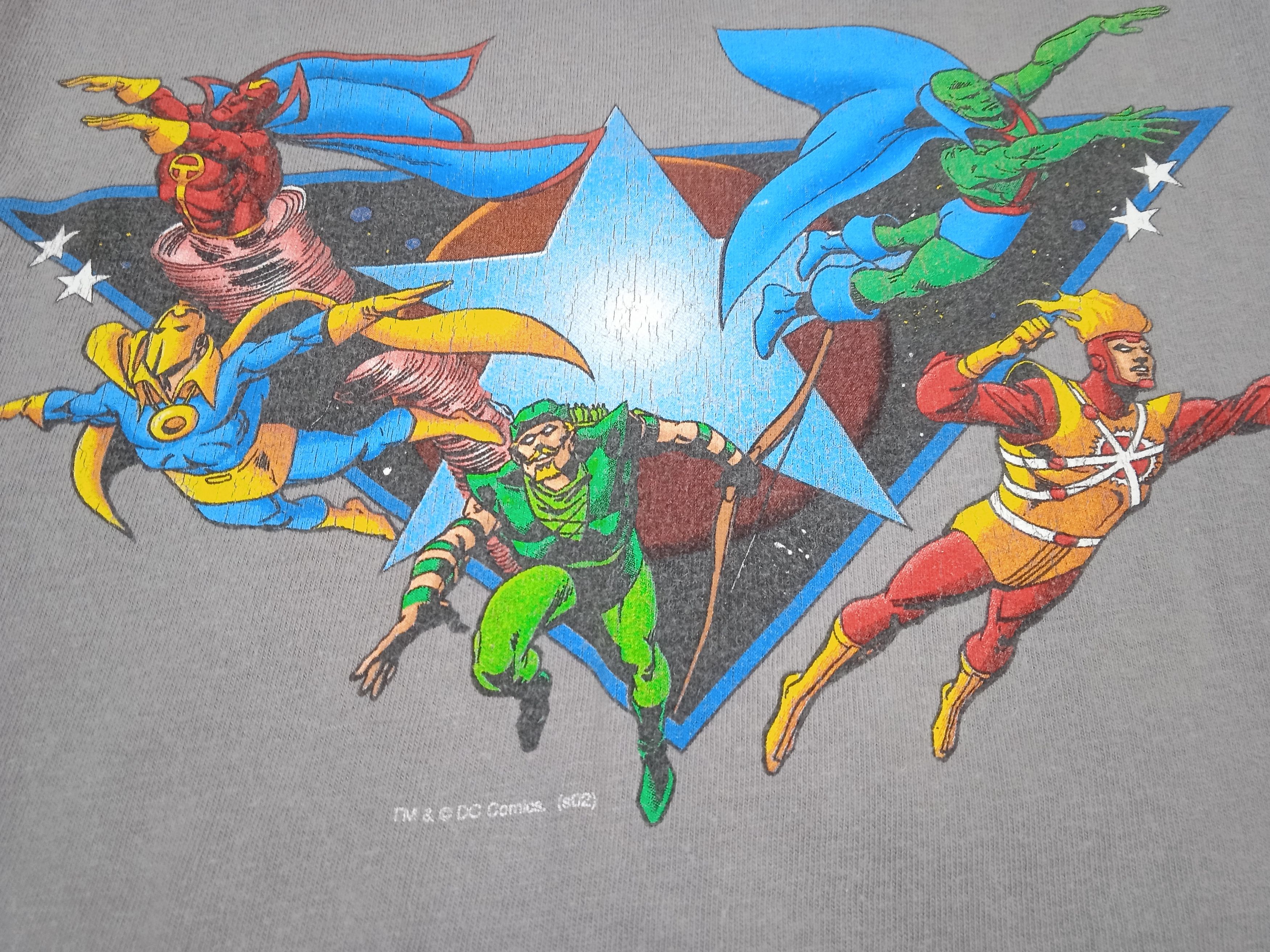 Vintage VINTAGE DC Comics Justice League 2002 T-Shirt Size US XXL / EU 58 / 5 - 3 Thumbnail