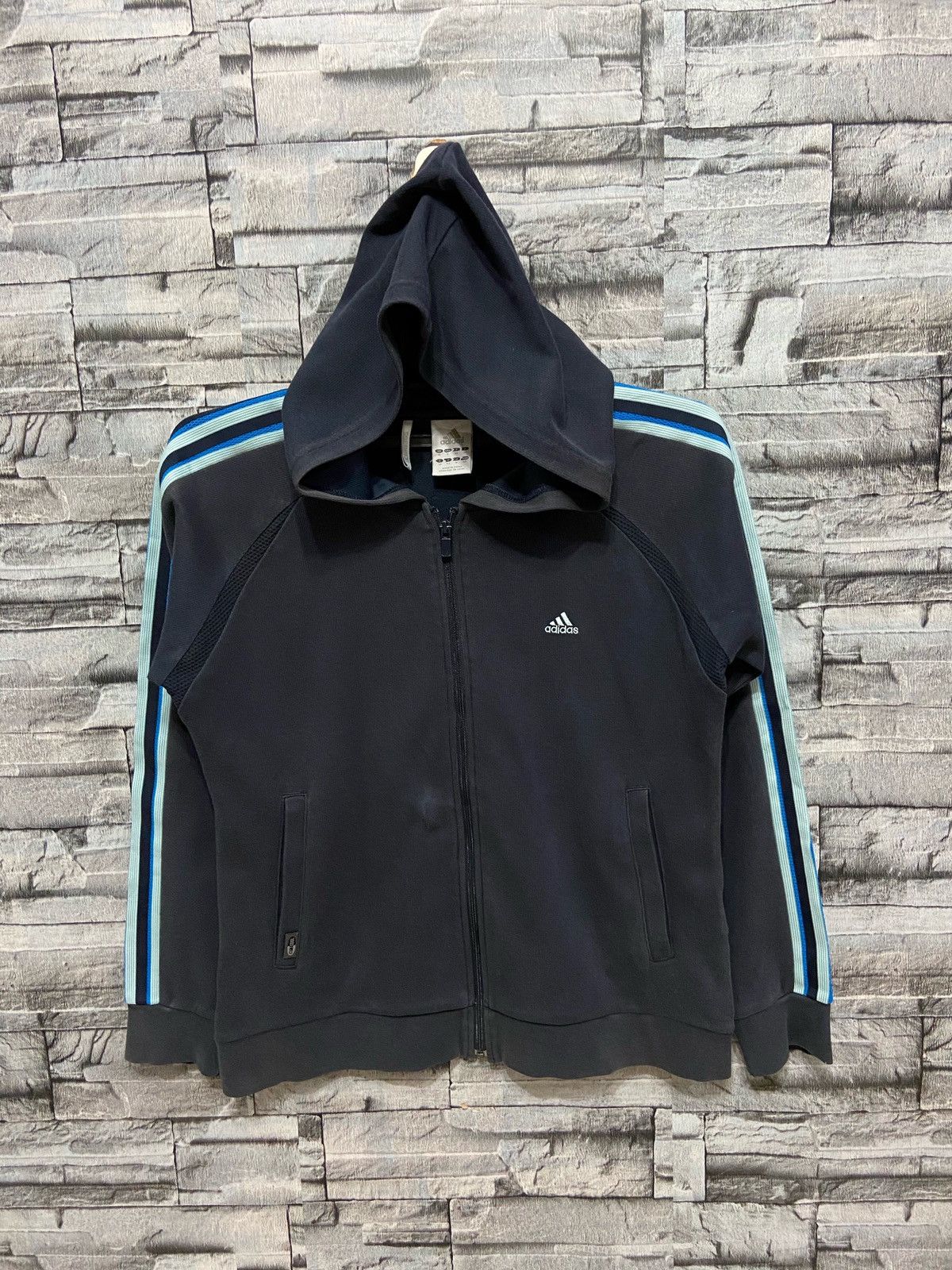 Adidas Vintage Adidas Hoodie stripe line equipment logo Size US S / EU 44-46 / 1 - 1 Thumbnail