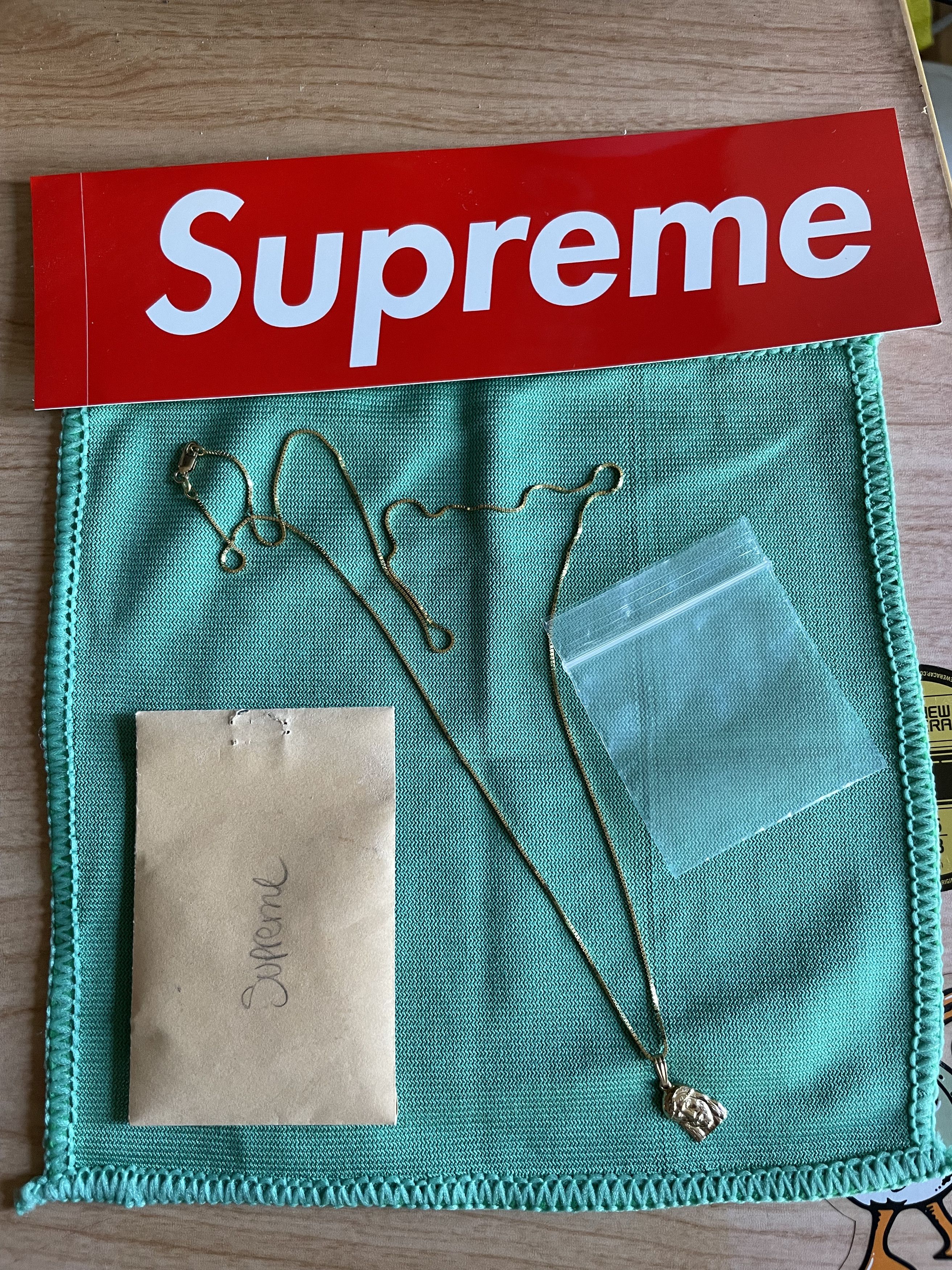 アクセサリー Supreme mini jesus piece 14k Supreme Mini Jesus Piece 14k Gold ネックレス
