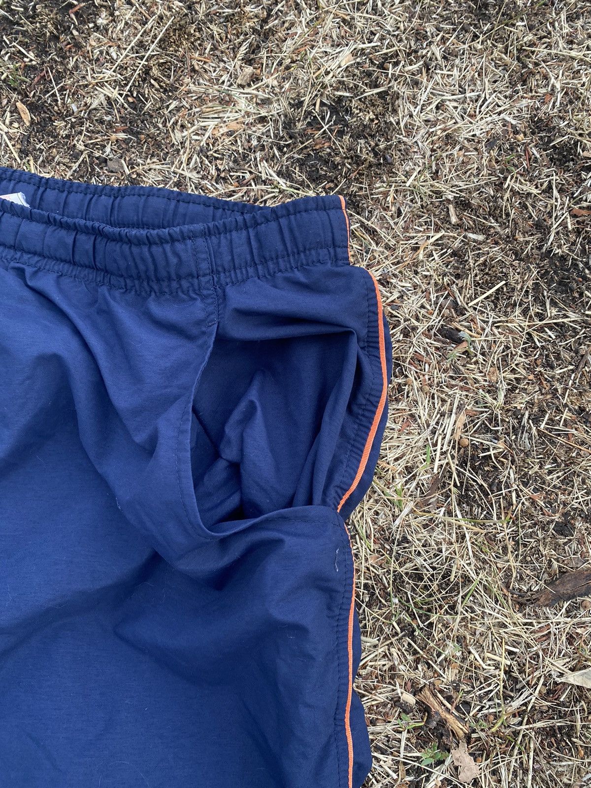 Nike Vintage Nike shorts streetwear swoosh casual y2k size XXL Size US 38 / EU 54 - 3 Thumbnail