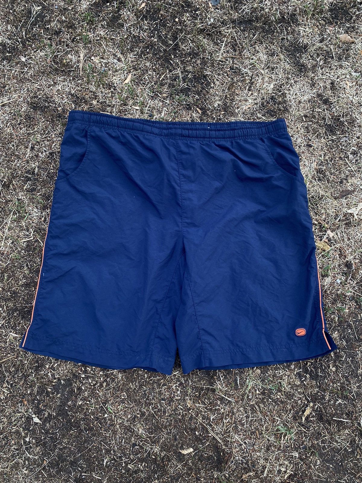 Nike Vintage Nike shorts streetwear swoosh casual y2k size XXL Size US 38 / EU 54 - 2 Thumbnail