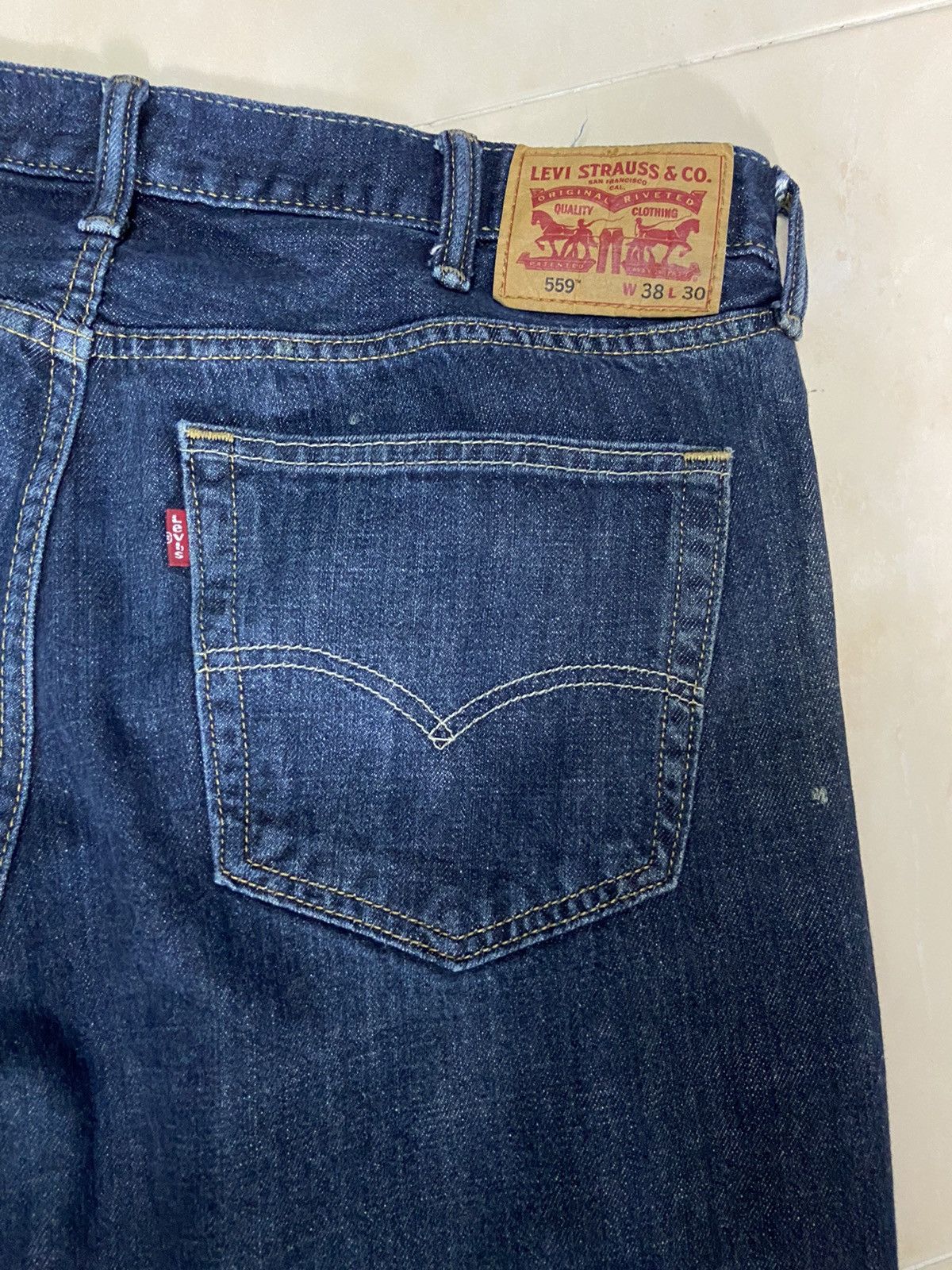 Levi's Vintage 559 Levis Jeans Denim W38 straight cut blue black Size US 38 / EU 54 - 7 Thumbnail