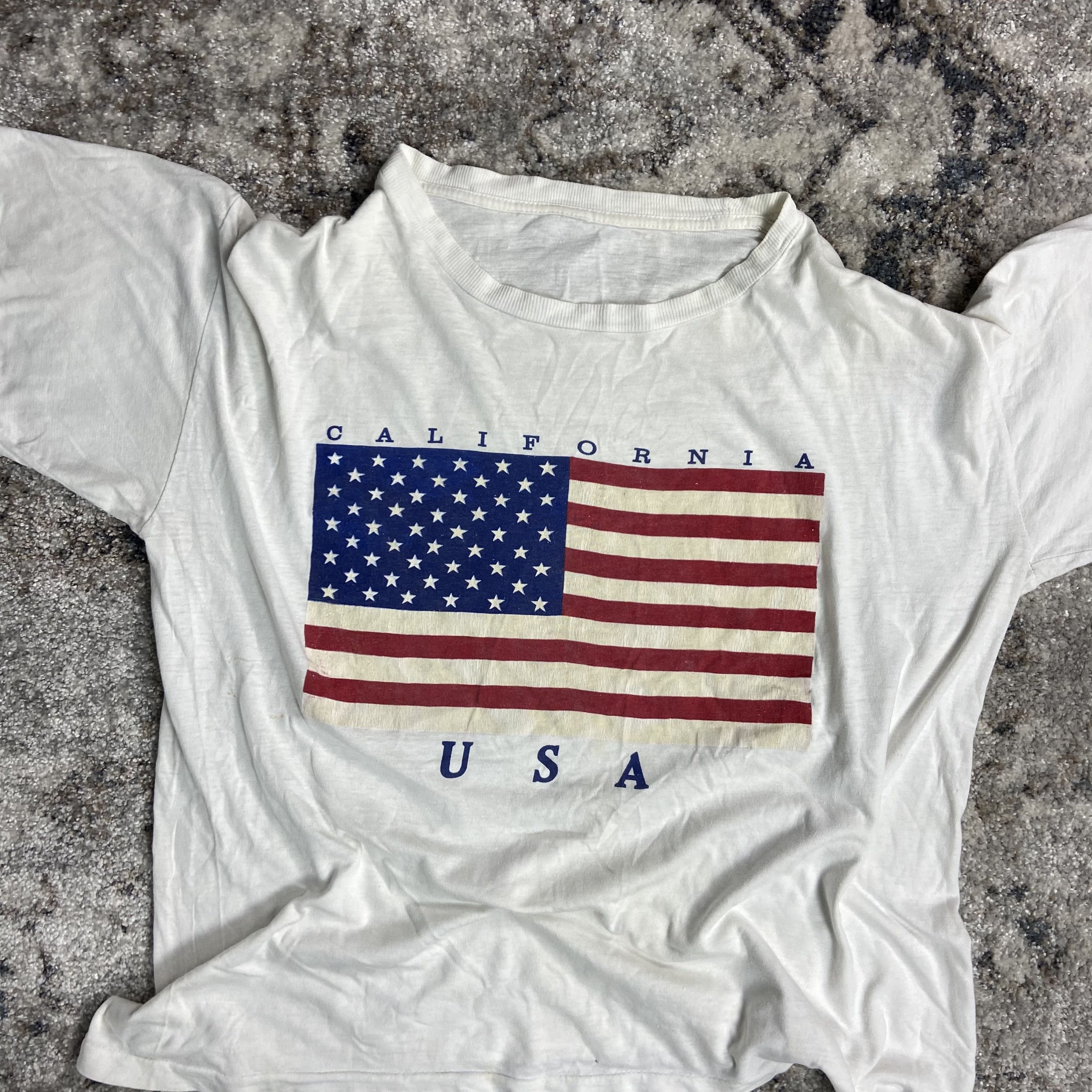 Vintage 1980s CALLIFORNIA USA SINGLE STITCHED RARE BOXY TEE - № 490 Size US L / EU 52-54 / 3 - 2 Thumbnail