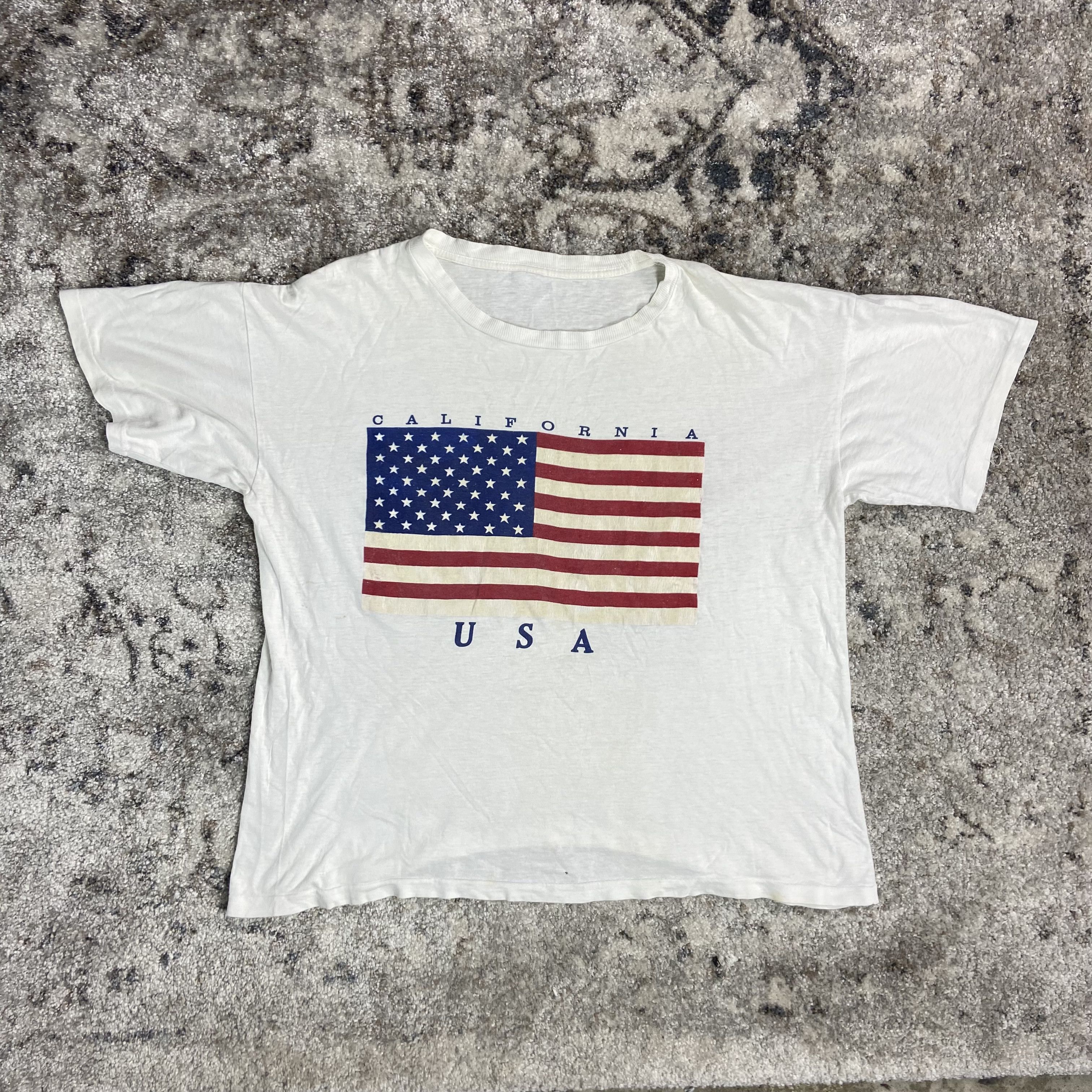 Vintage 1980s CALLIFORNIA USA SINGLE STITCHED RARE BOXY TEE - № 490 Size US L / EU 52-54 / 3 - 5 Thumbnail